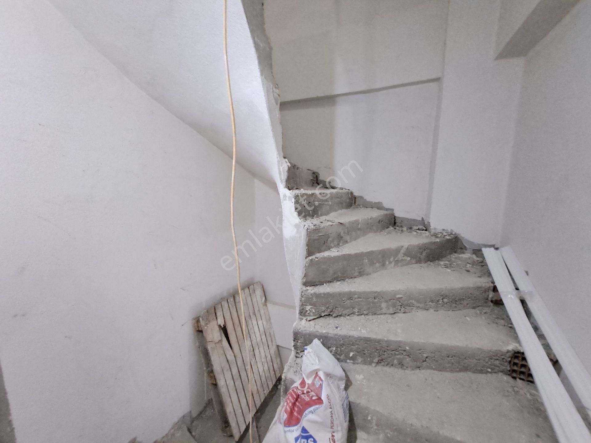 Rise Emlâk Tan Satılık Lüks Daire 95 M2 Kat 1 - Görsel 15