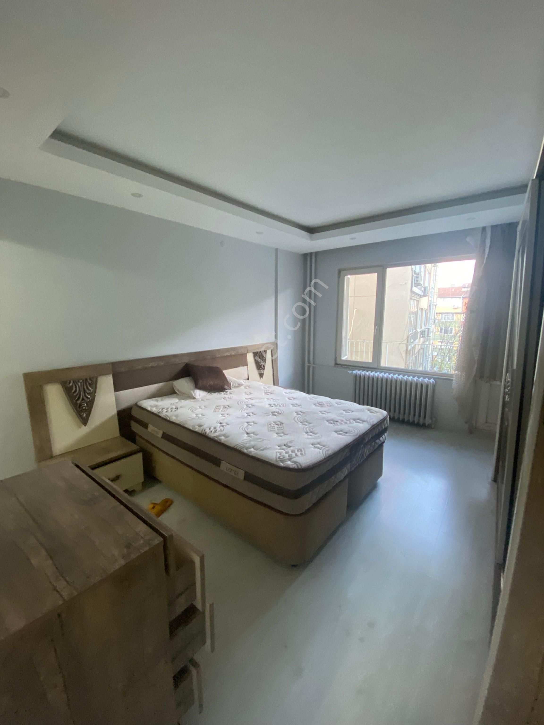 Cihangir Emlaktan Altıparmak Cadde Üzeri Geniş Bakımlı Satılık Daire - Görsel 4