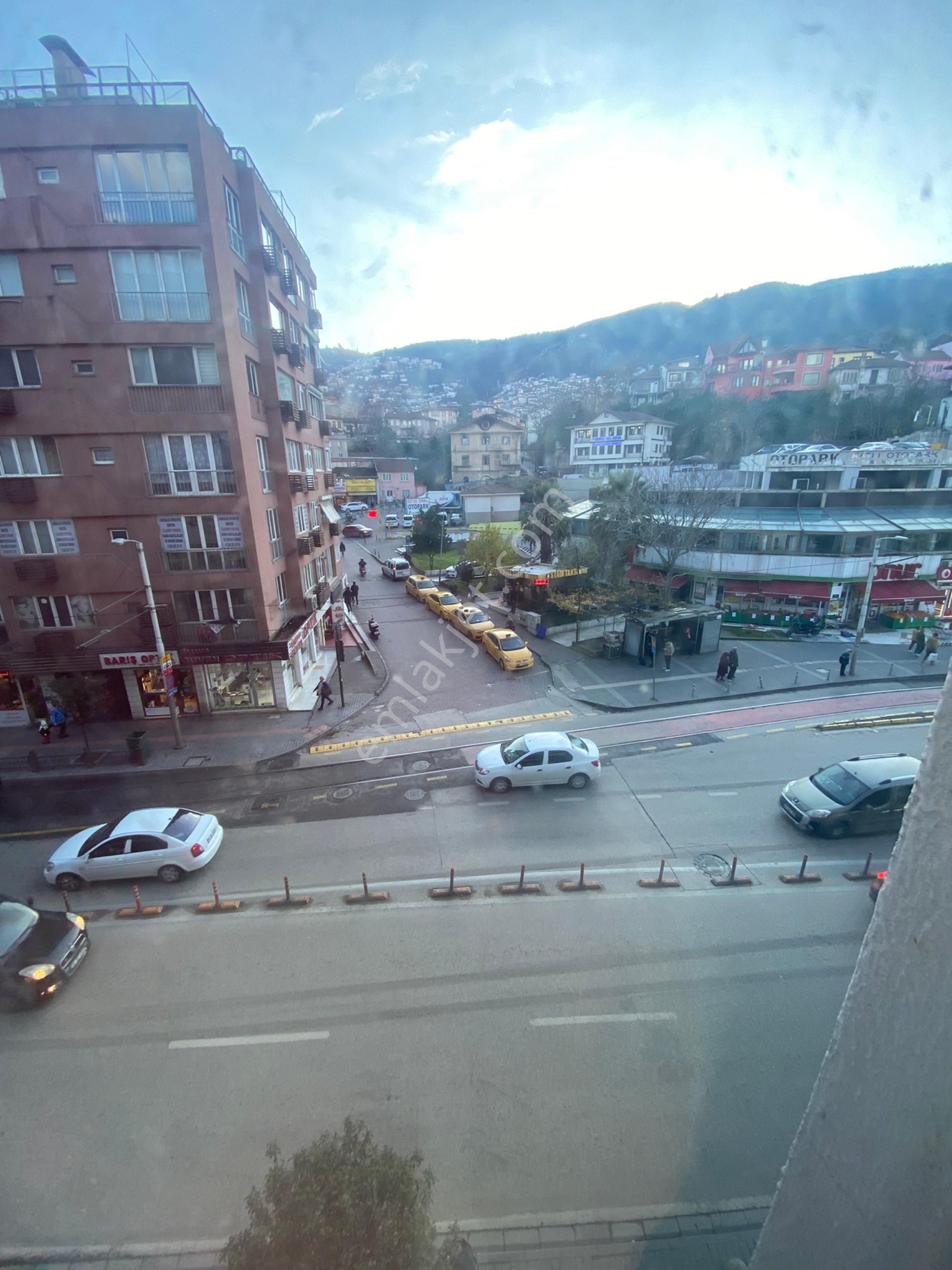 Cihangir Emlaktan Altıparmak Cadde Üzeri Geniş Bakımlı Satılık Daire - Görsel 14