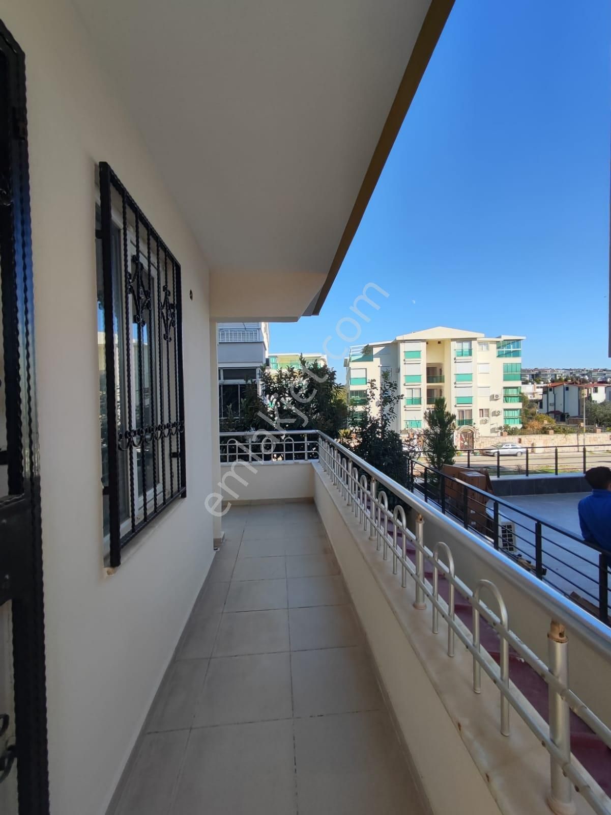 Altınkumda Denize 500 Metre 2+1 Ayrı Mutfak Fırsat Daire !!! - Görsel 12