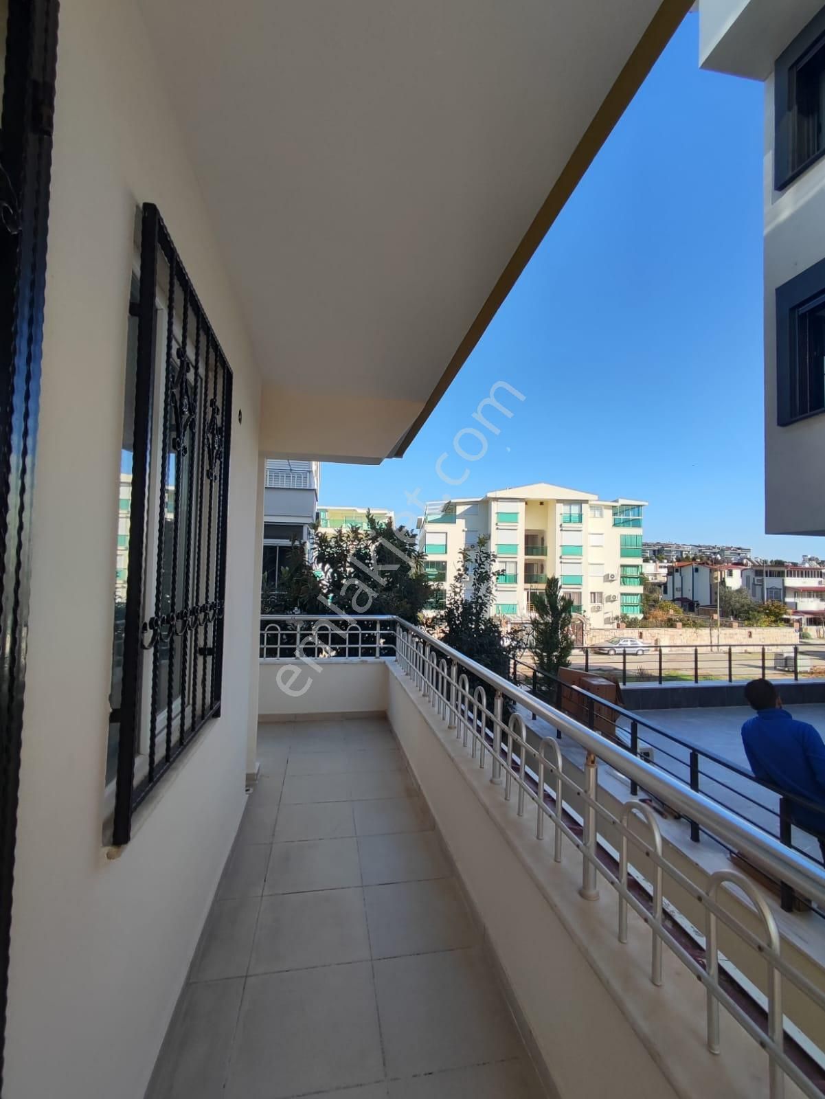 Altınkumda Denize 500 Metre 2+1 Ayrı Mutfak Fırsat Daire !!! - Görsel 8