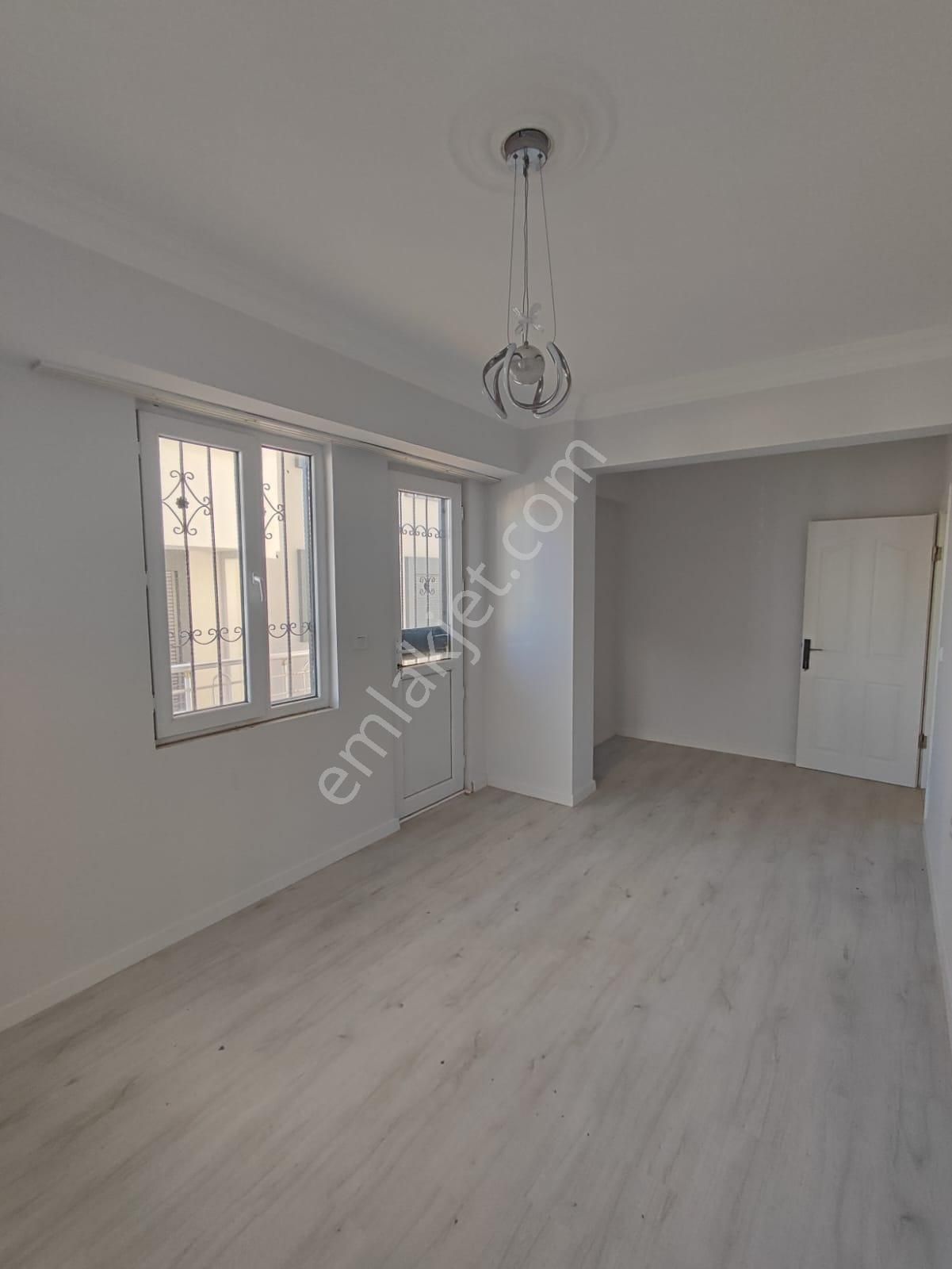 Altınkumda Denize 500 Metre 2+1 Ayrı Mutfak Fırsat Daire !!! - Görsel 9