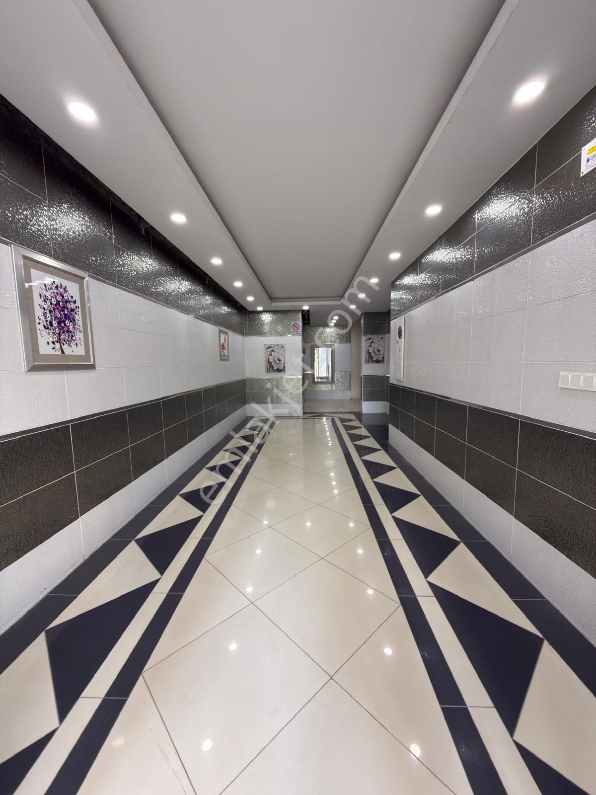 Adana Seyhan Pınar Mah.kiralık 3+1 Daire Site İçi Doğalgazlı Ebeveynbanyolu Kilerli Site - Görsel 2