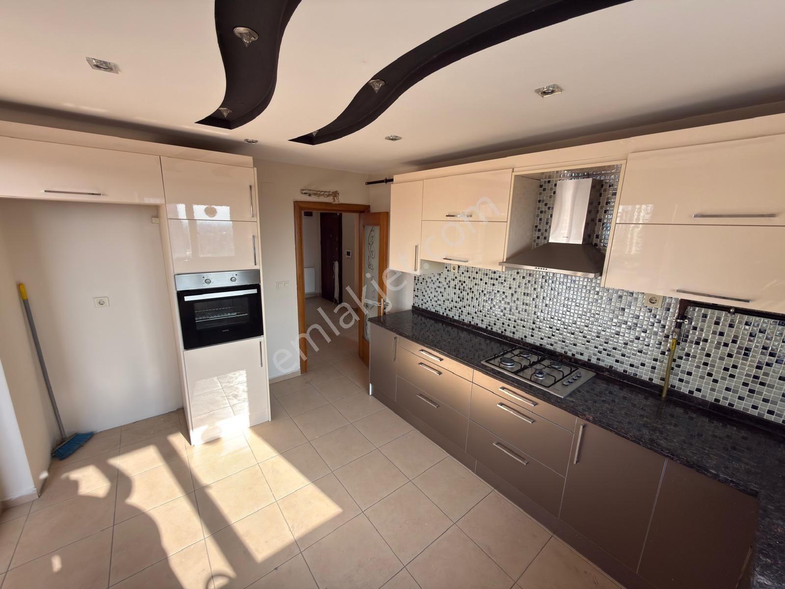 Adana Seyhan Pınar Mah.kiralık 3+1 Daire Site İçi Doğalgazlı Ebeveynbanyolu Kilerli Site - Görsel 9