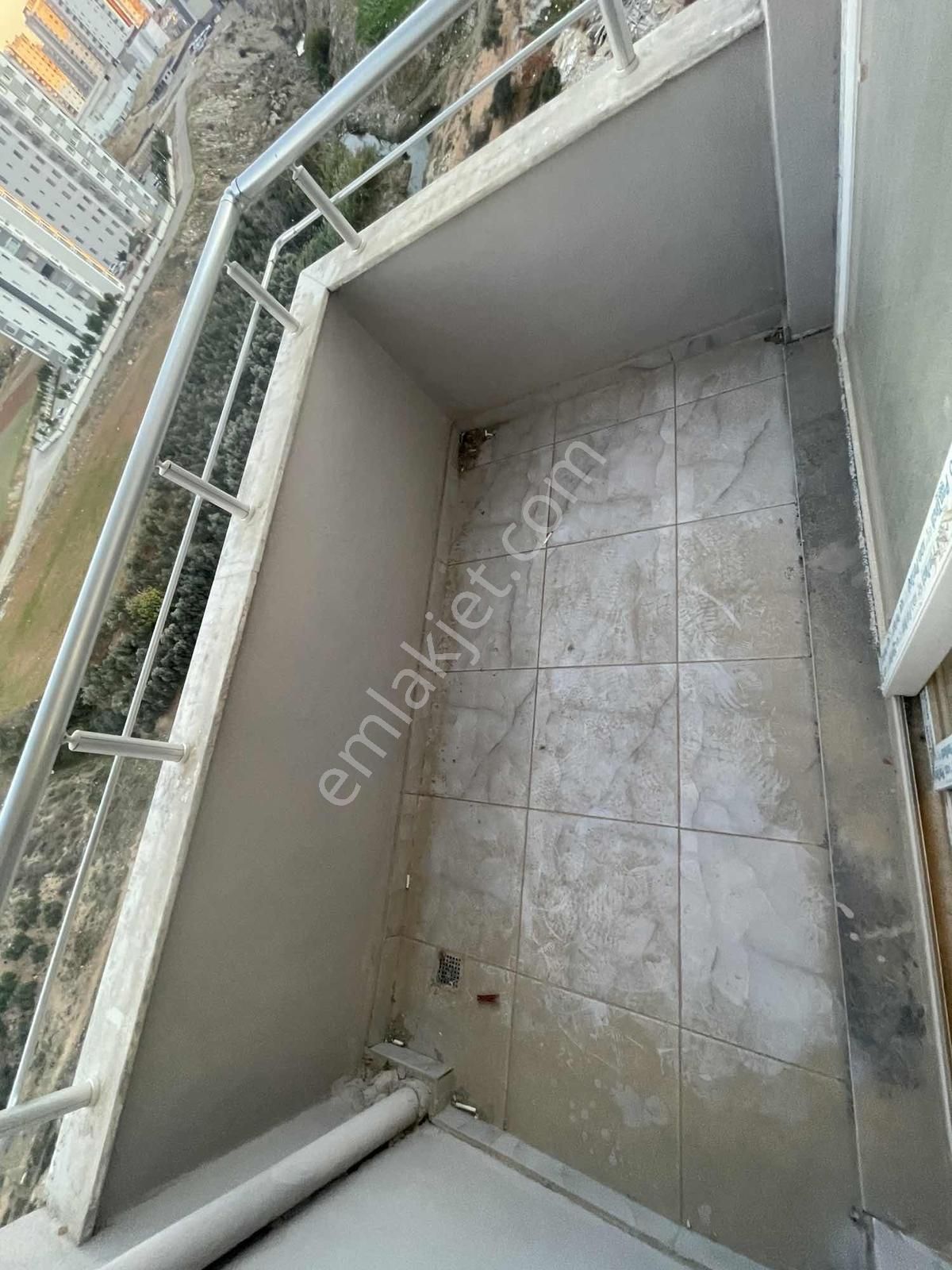 Carkıpare'de Mıgros Arkası Kat Mulkıyetlı 2+1 Acık Mutfak - Görsel 29