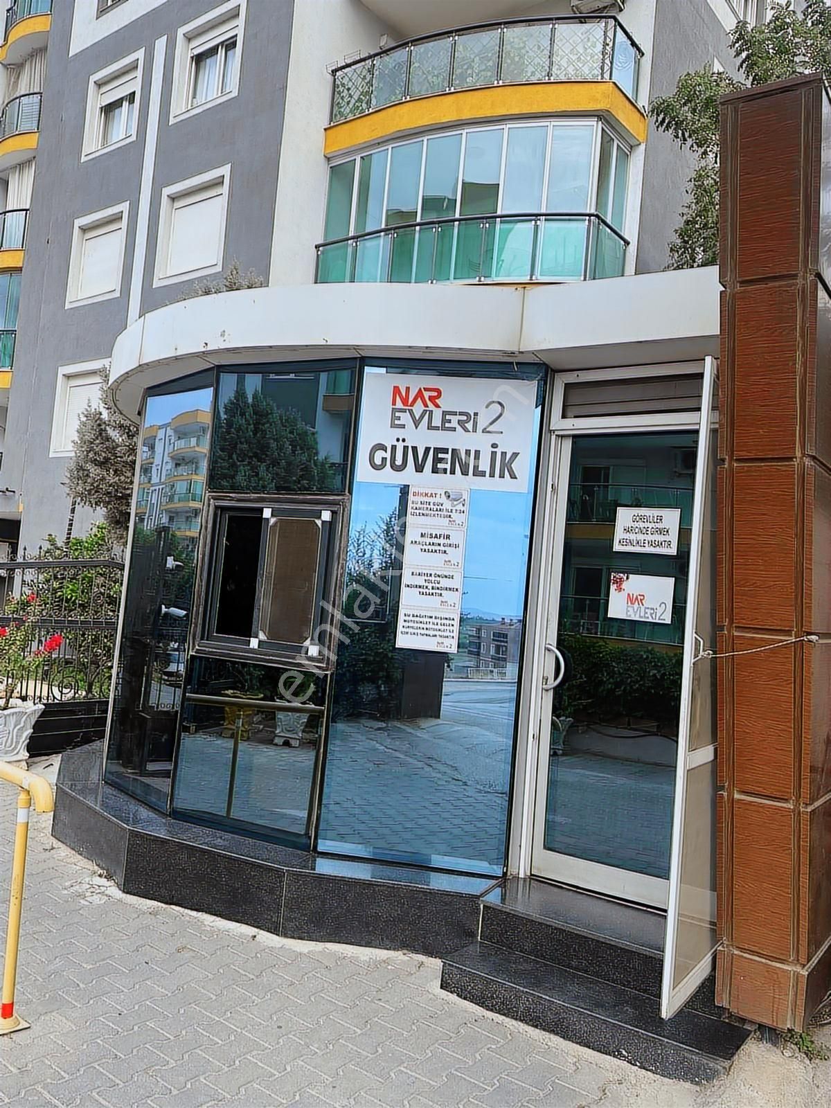 Nar Evleri 2 De Havuzlu 7/24 Güvenlikli Satılık 3+1 Daire - Görsel 2