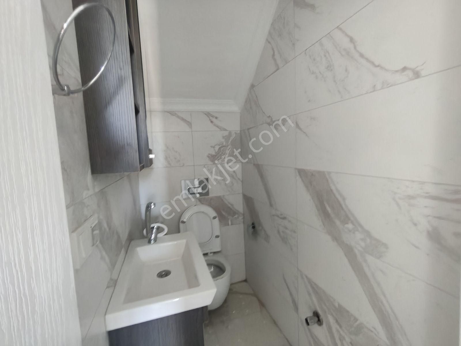 Gerişburnun ^da 2+1 Ayrı Mutfaklı Manzaralı Çatı Dubleks Daire - Görsel 22