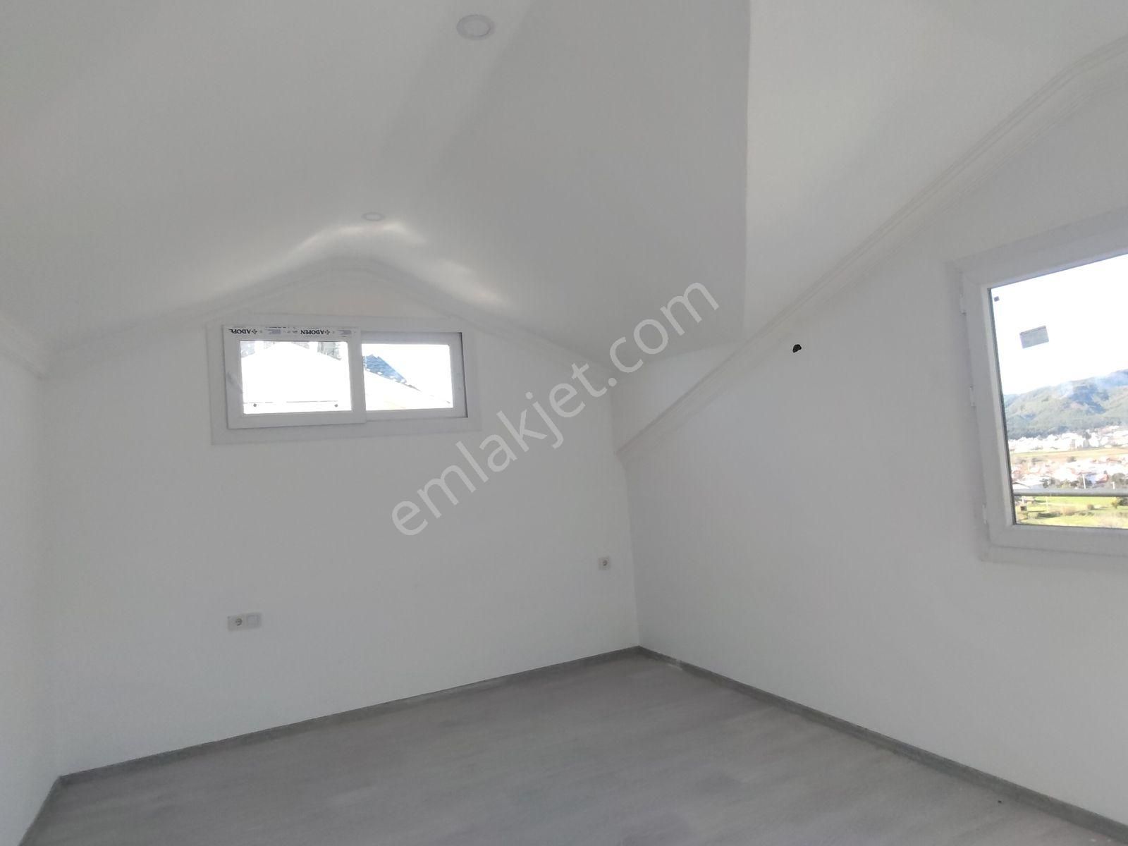 Gerişburnun ^da 2+1 Ayrı Mutfaklı Manzaralı Çatı Dubleks Daire - Görsel 10