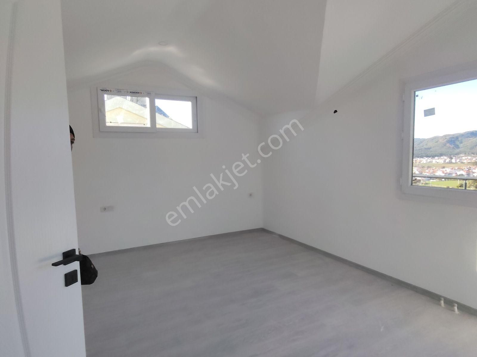 Gerişburnun ^da 2+1 Ayrı Mutfaklı Manzaralı Çatı Dubleks Daire - Görsel 12