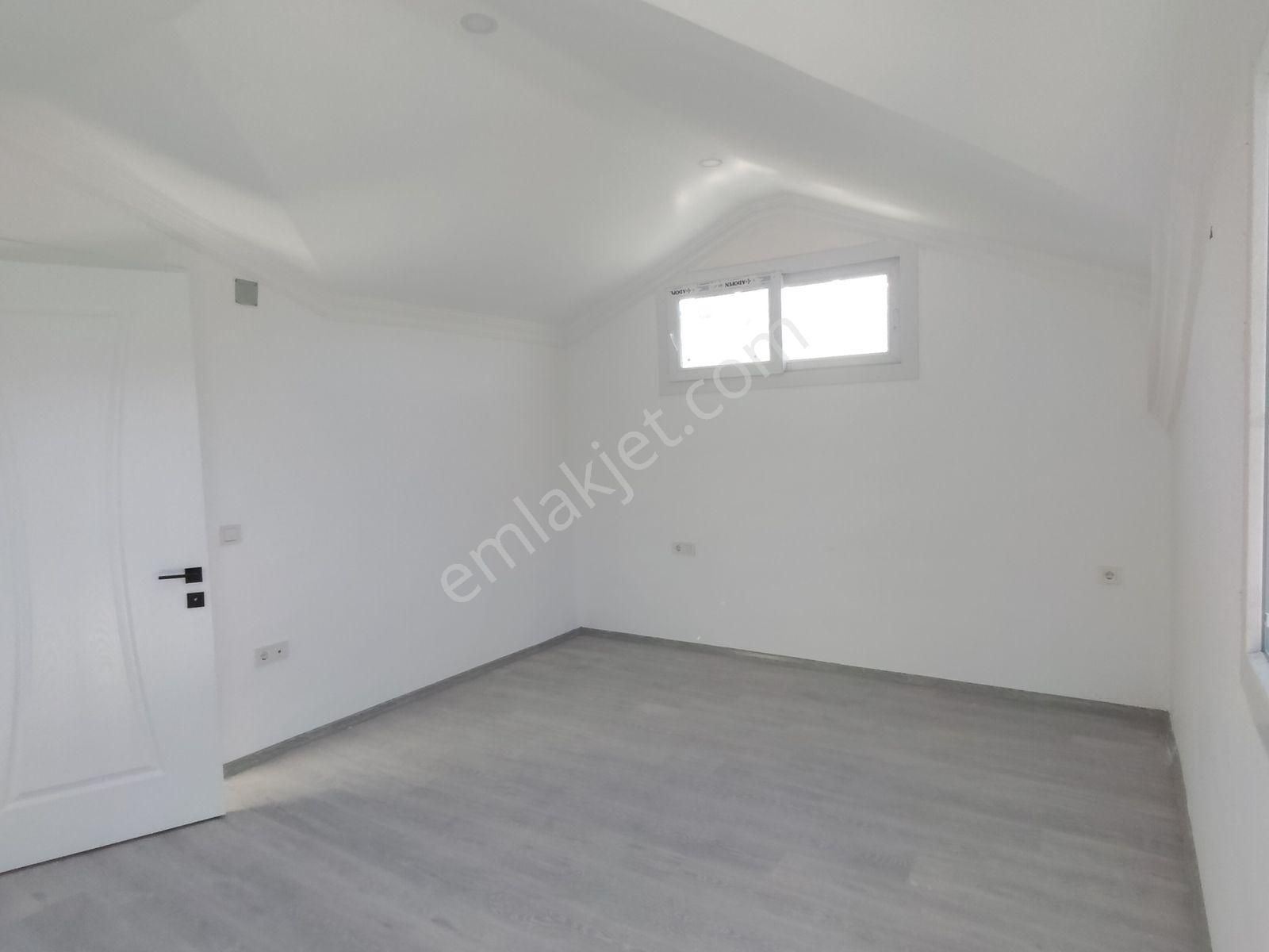 Gerişburnun ^da 2+1 Ayrı Mutfaklı Manzaralı Çatı Dubleks Daire - Görsel 24