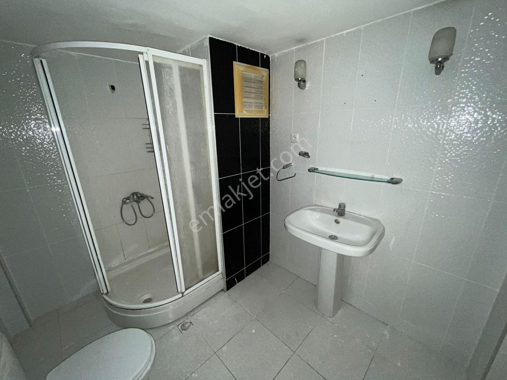 Asil'den Üçkuyularda Cadde Paraleli Temiz Arakat Depozitosuz - Görsel 14