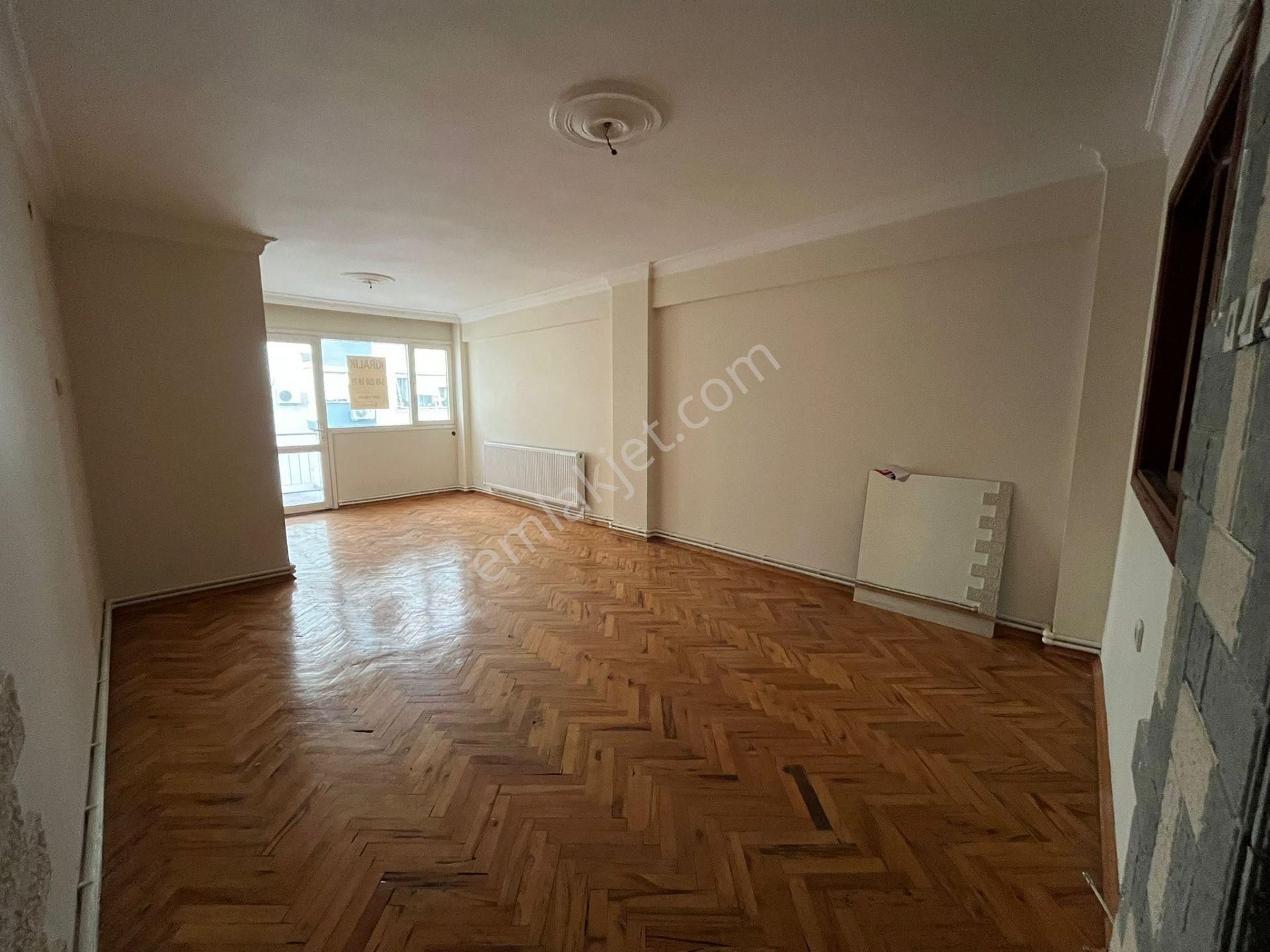 Asil'den Üçkuyularda Cadde Paraleli Temiz Arakat Depozitosuz - Görsel 2