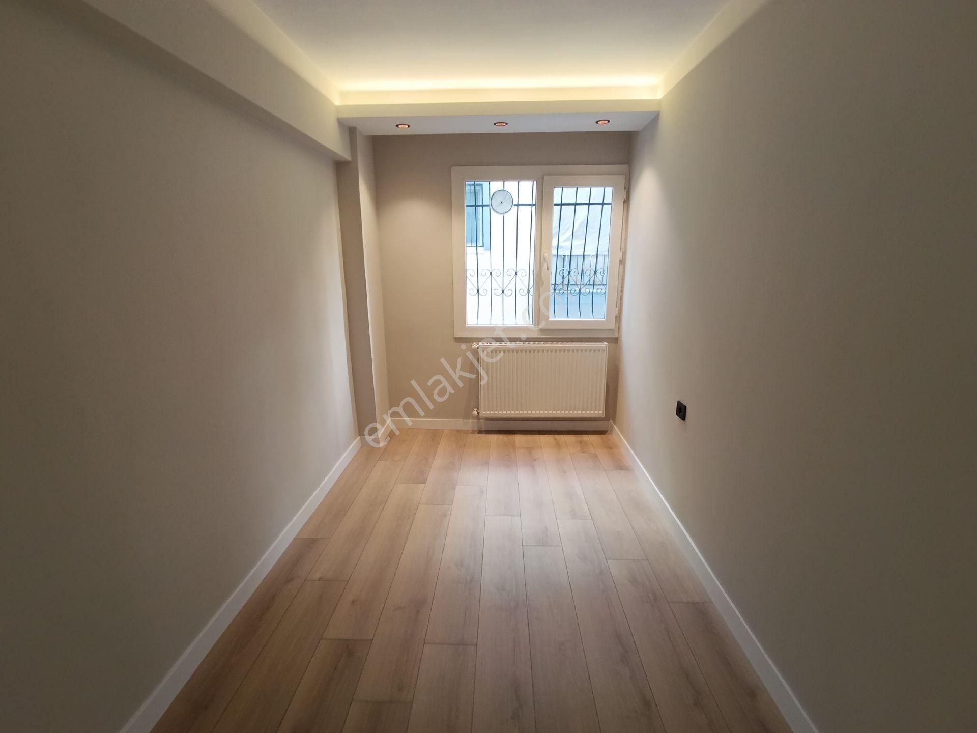 Hatay Basın Sitesi 175 Sokakta Teraslı Lüx Konsept 3+1 110 M2 Açık Mutfaklı - Görsel 14