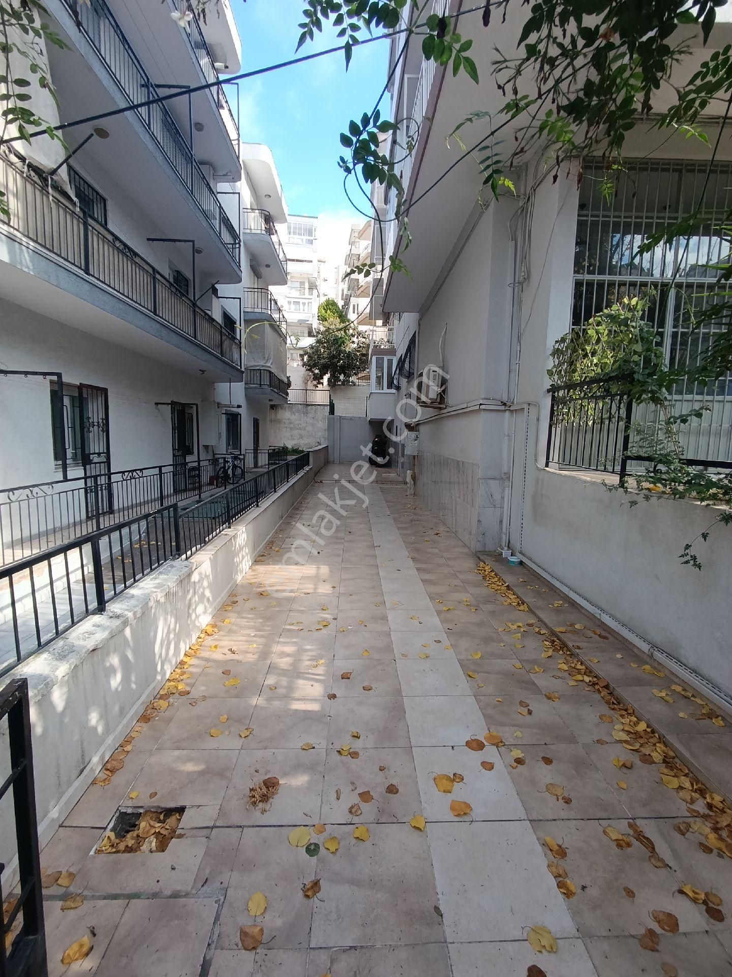 Hatay Basın Sitesi 175 Sokakta Teraslı Lüx Konsept 3+1 110 M2 Açık Mutfaklı - Görsel 5