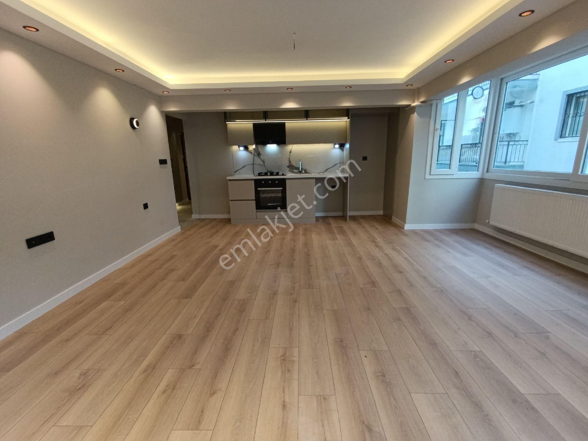 Hatay Basın Sitesi 175 Sokakta Teraslı Lüx Konsept 3+1 110 M2 Açık Mutfaklı - Görsel 9