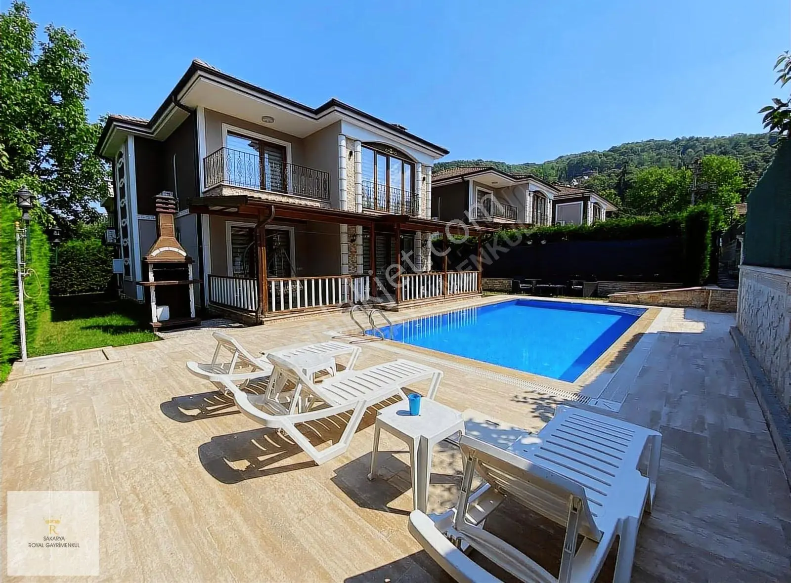 Sapanca'da Müstakil Havuzlu Villa/sakarya Royal'den