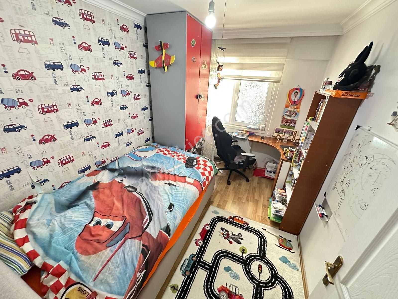 Topçu Mah. 3+1 Ara Katta Asansörlü Geniş Daire - Görsel 18