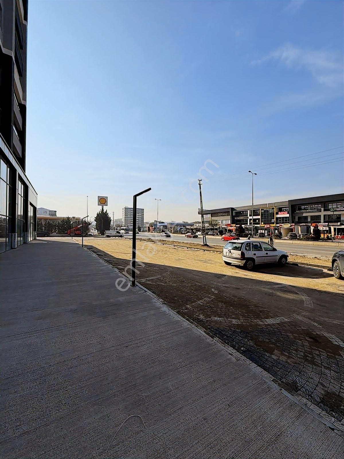 Eryaman Gözdesi Yeşilovada Bulvar Cephe 6.kat Oturuma Hazır 2+1! - Görsel 13