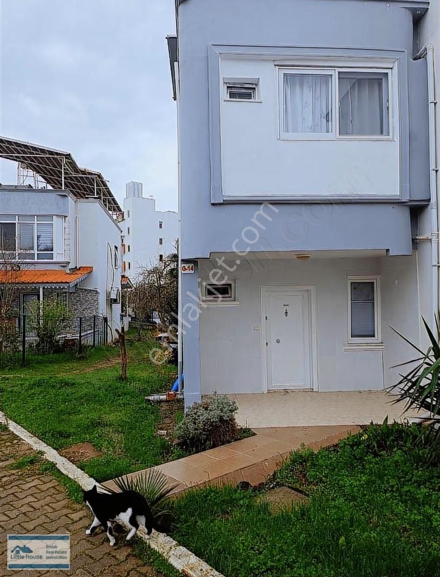 Dubleks Site İçinde Yazlık