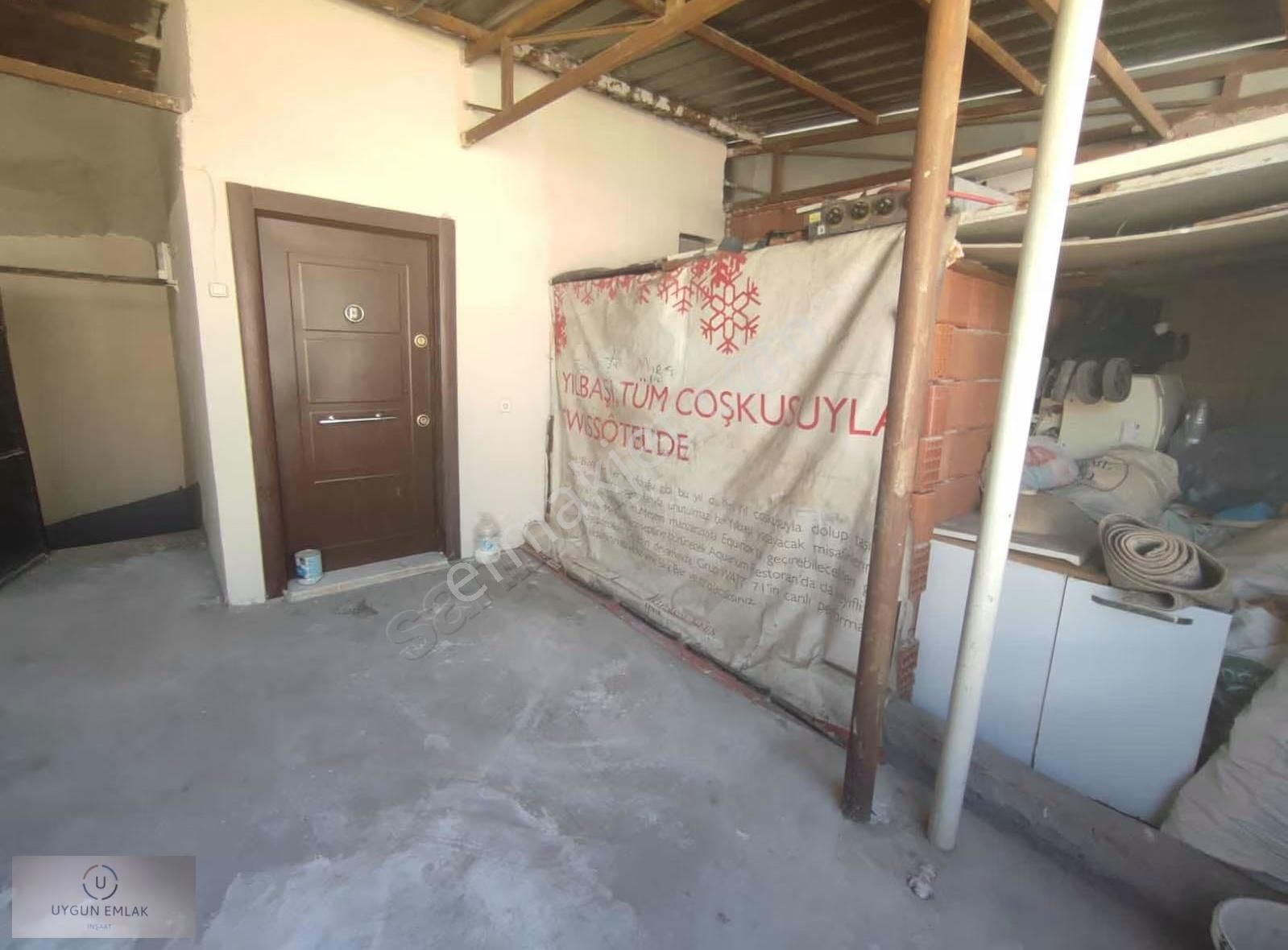Buca Adatepe Mahalesi 2+0 Teraslı Eşyalı Kiralık Daire - Görsel 2