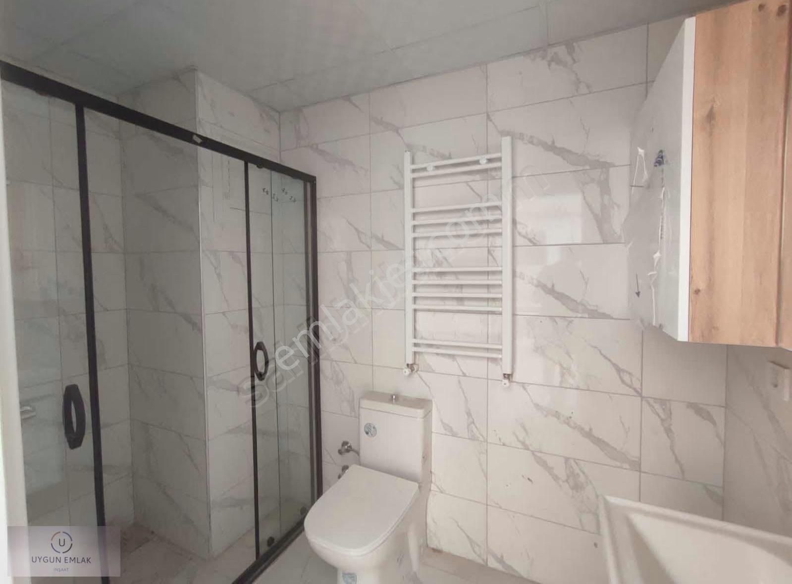 Menemen Seyrek'te 1+1 Ara Kat Merkezde D.gazlı Satılık Daire - Görsel 2