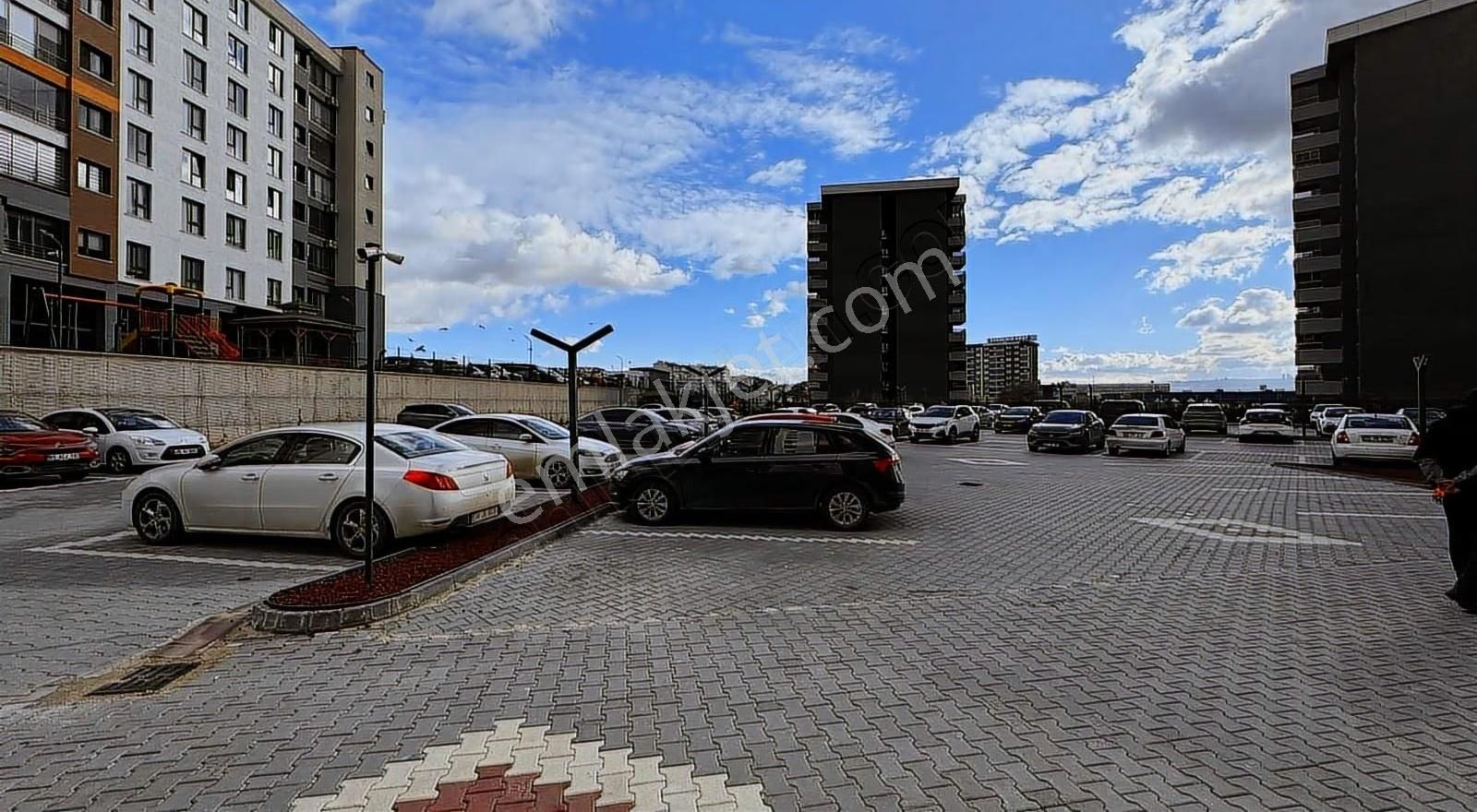 Batı Sitesi Mah.site İçerisinde Nezih Modern Satılık 2+1 Daire - Görsel 18