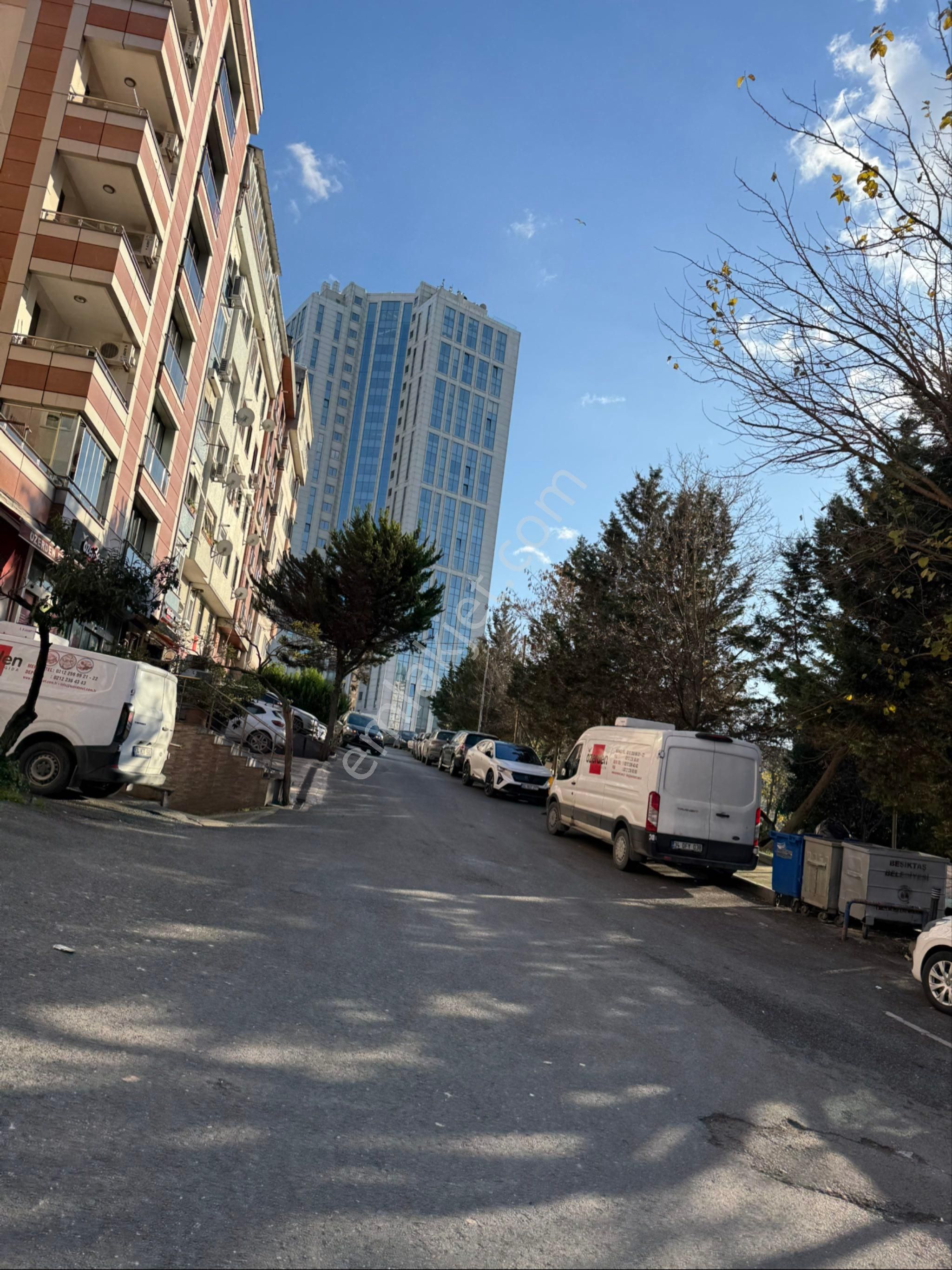Tiamo’dan Metroya Yakın İşyeri Ofis Kombili Eşyalı Veya Eşyasız - Görsel 20