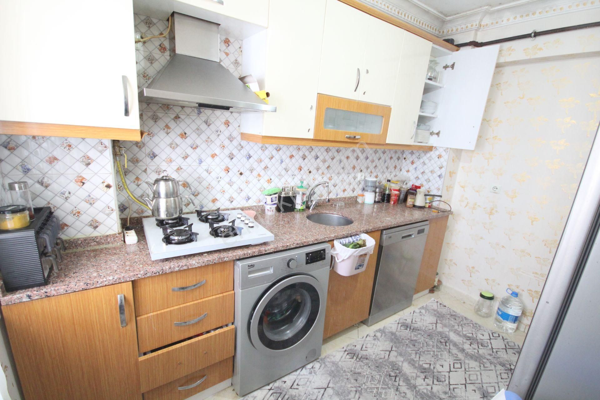 Old City'den E-5 Metrobüse Yakın 4.kat 3+1 120m2 7yıllıkbinalüx - Görsel 16