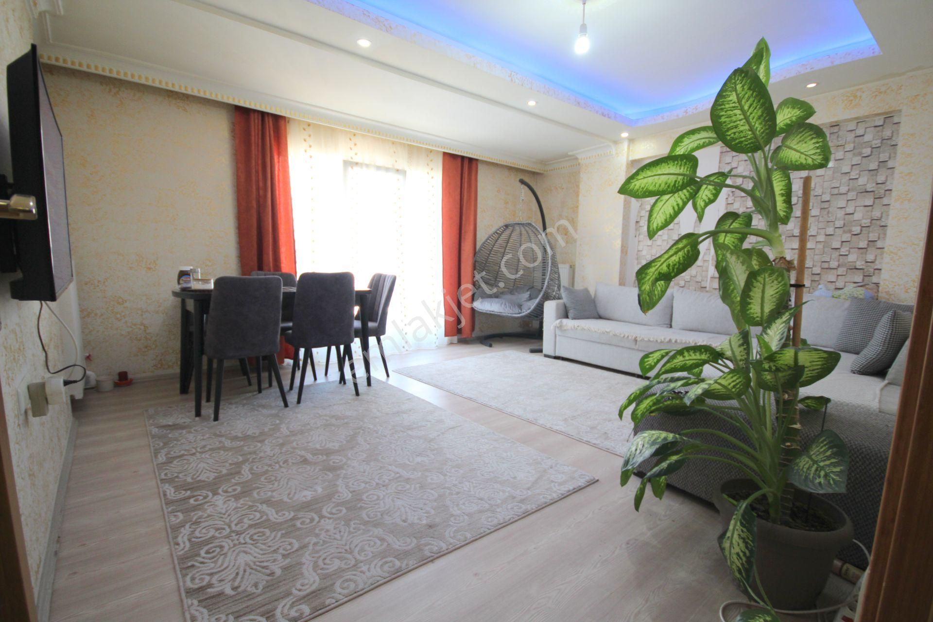 Old City'den E-5 Metrobüse Yakın 4.kat 3+1 120m2 7yıllıkbinalüx - Görsel 4