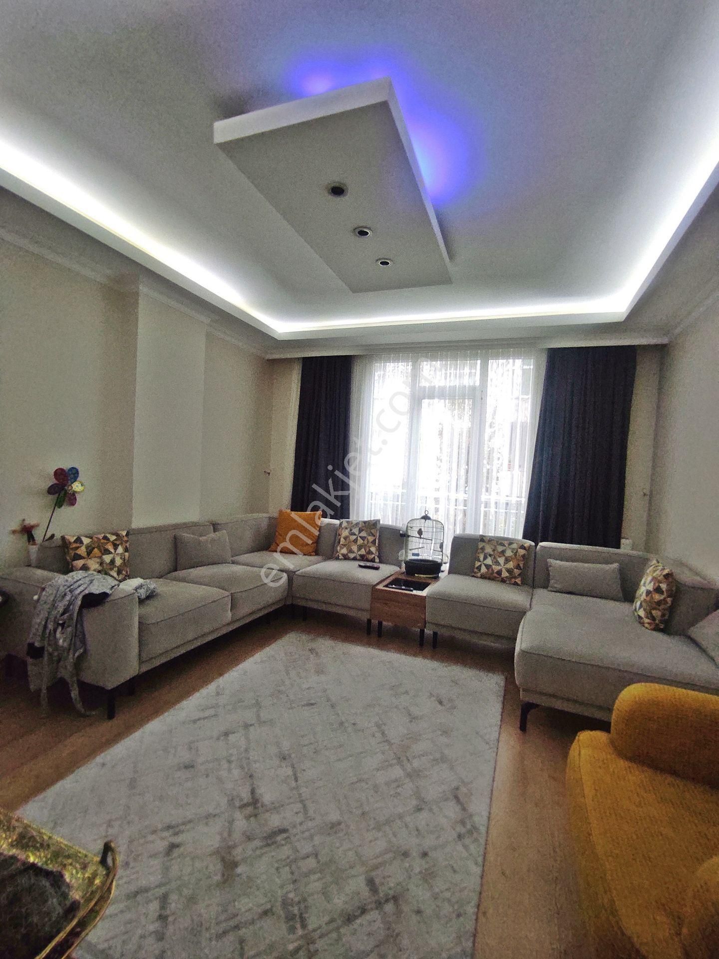 Bahçelievler Cumhuriyet Mah Cadde Üstü 75,m2-2+1-1,kat Daire - Görsel 2