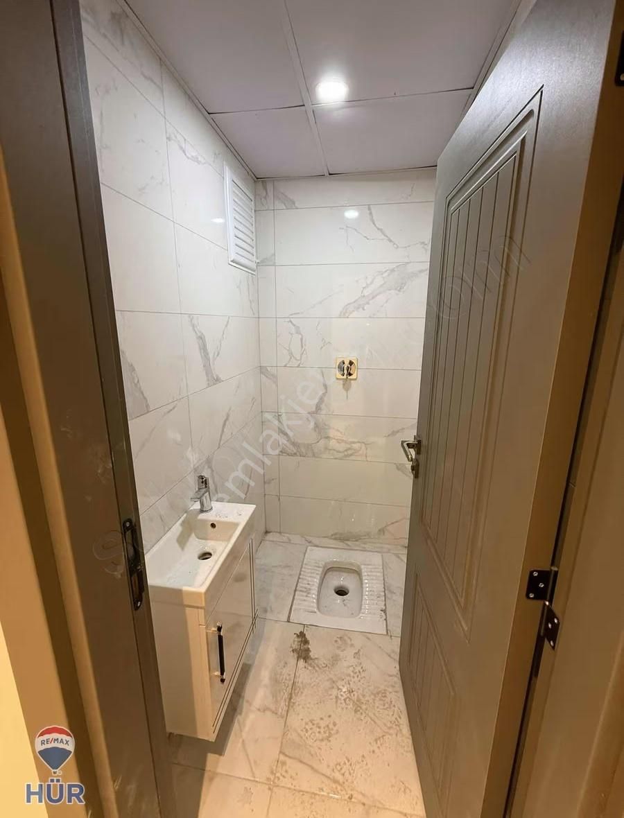 Ömer İnan Remax Hür Neviye Mah. 3+1 3.cü Kat Sıfır Daire - Görsel 3