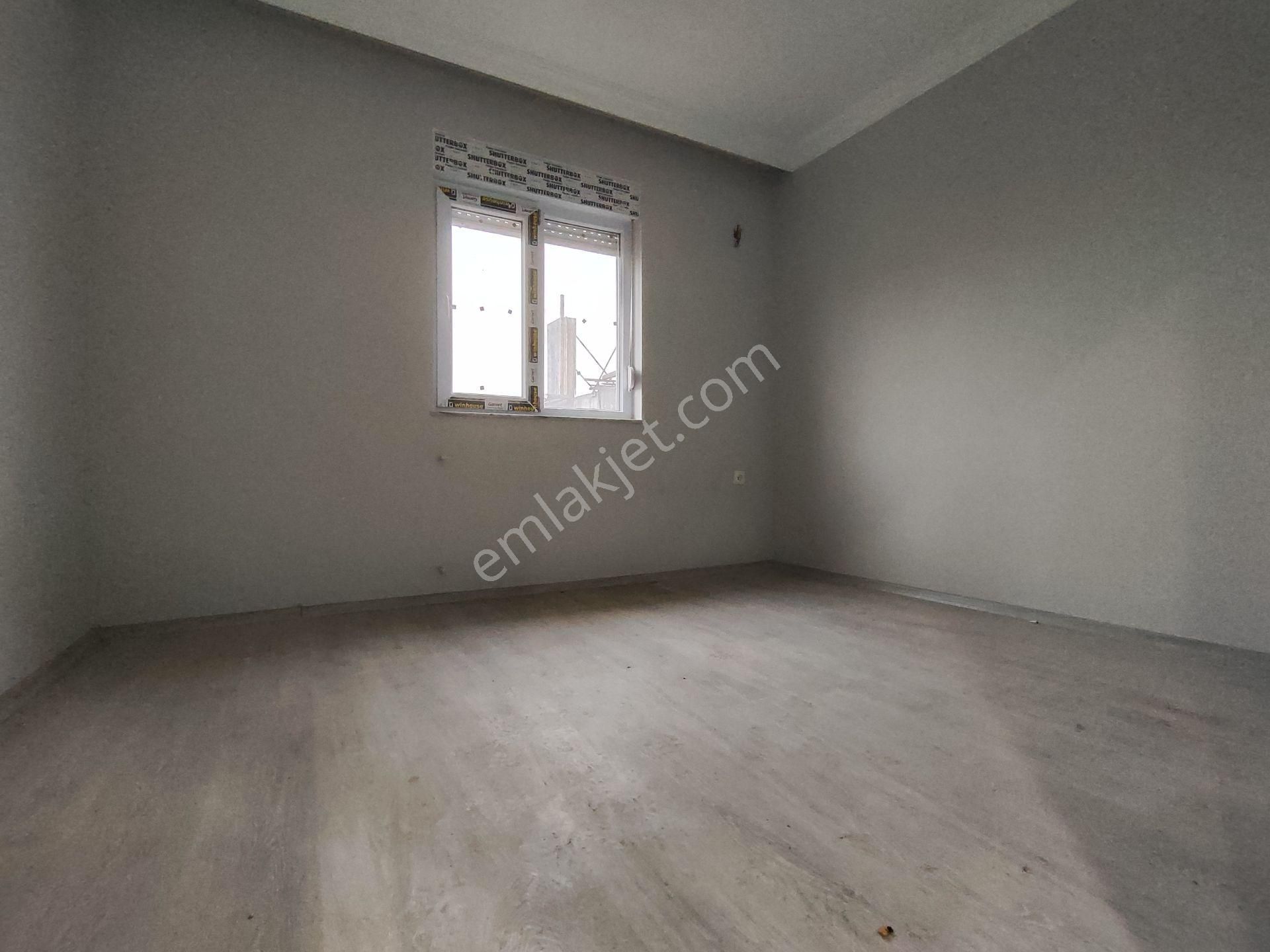 Termessos Hastane Karşında Ulaşım Ve Cadde Dibinde Katta 2+1 Daire - Görsel 9