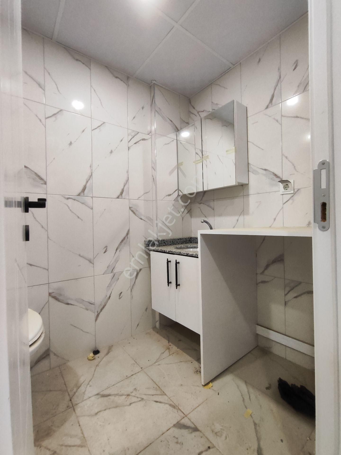 Termessos Hastane Karşında Ulaşım Ve Cadde Dibinde Katta 2+1 Daire - Görsel 11