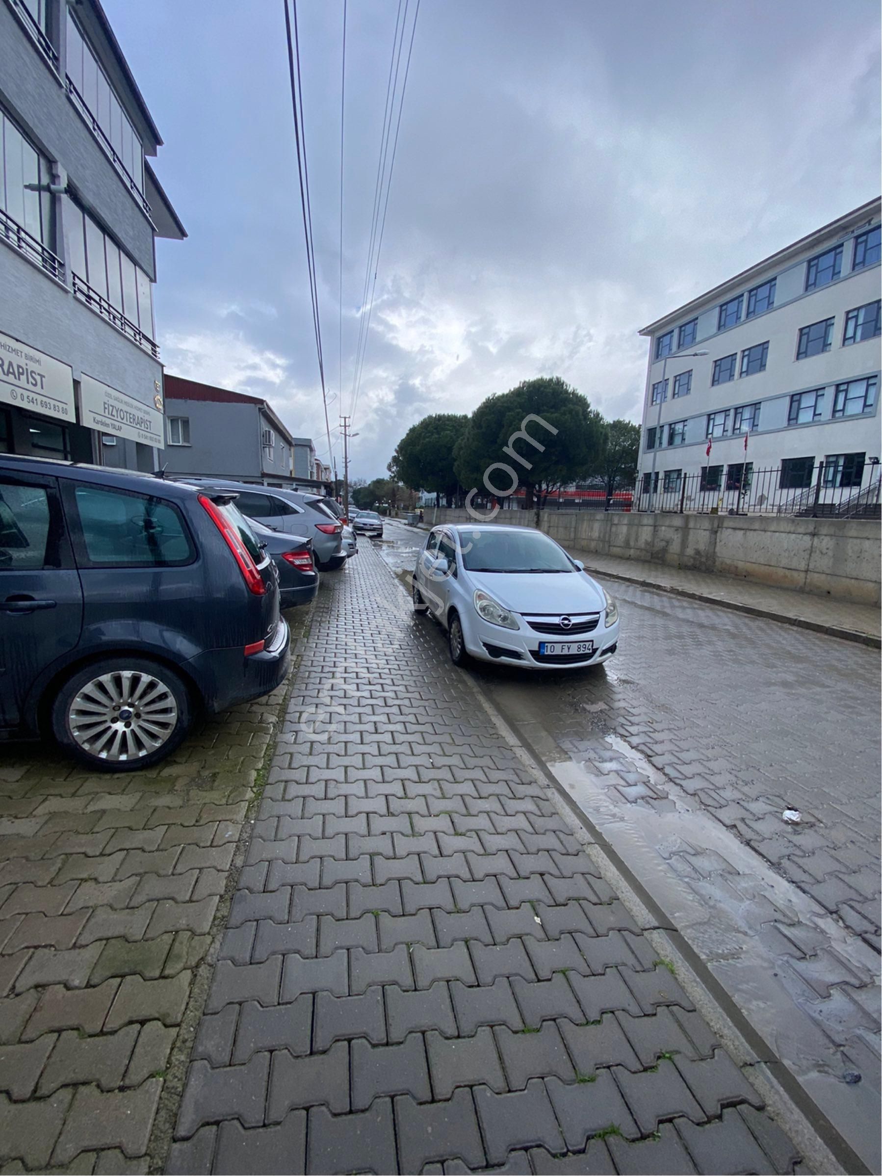 Prestijden Kemalpaşa Hastane Yanında 1+1 Daire - Görsel 20