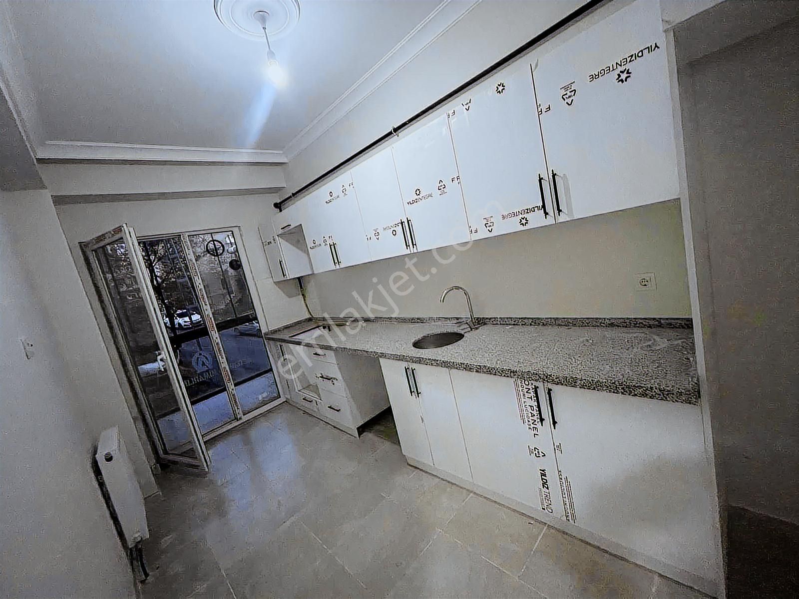 Koru Emlaktan Kiralık 3+1lüx Merkezi Daire - Görsel 25
