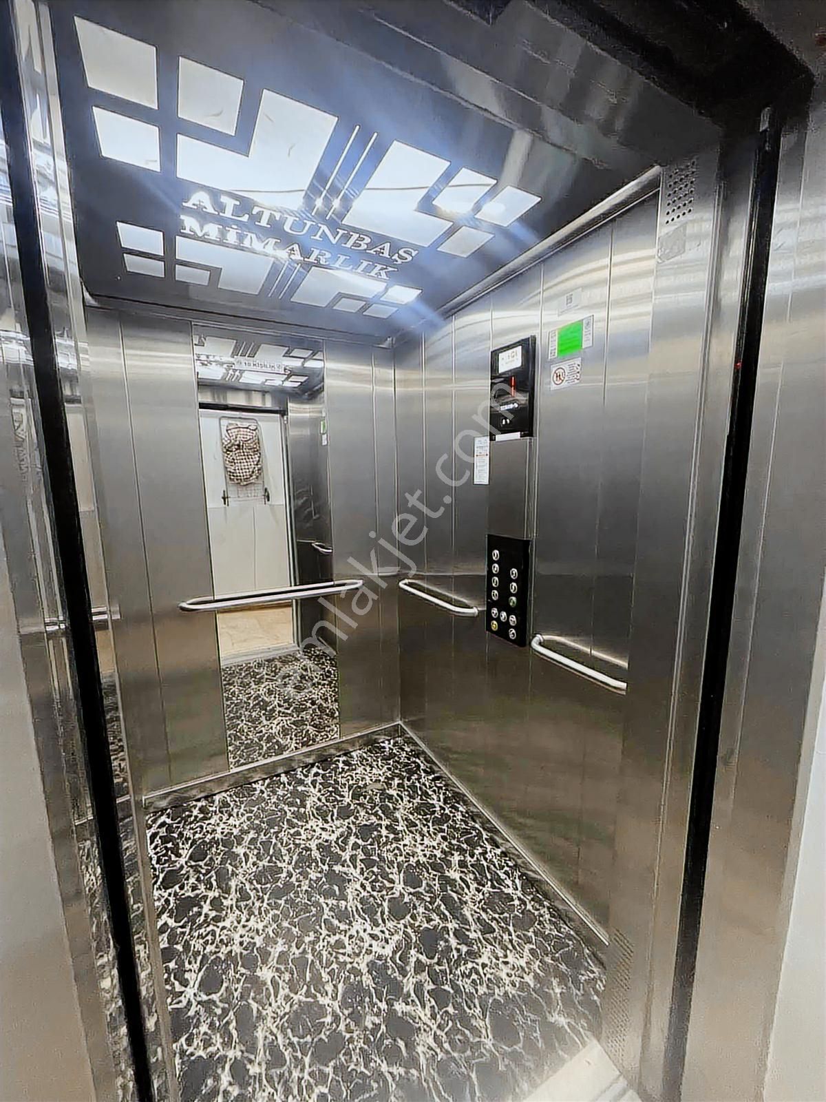Koru Emlaktan Kiralık 3+1lüx Merkezi Daire - Görsel 23