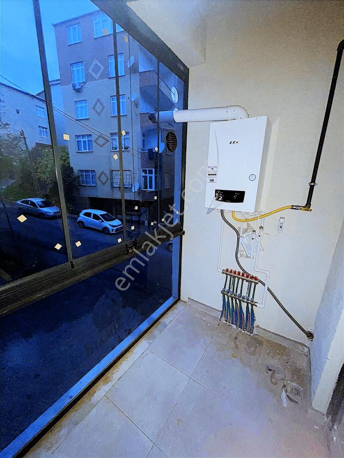 Koru Emlaktan Kiralık 3+1lüx Merkezi Daire - Görsel 12