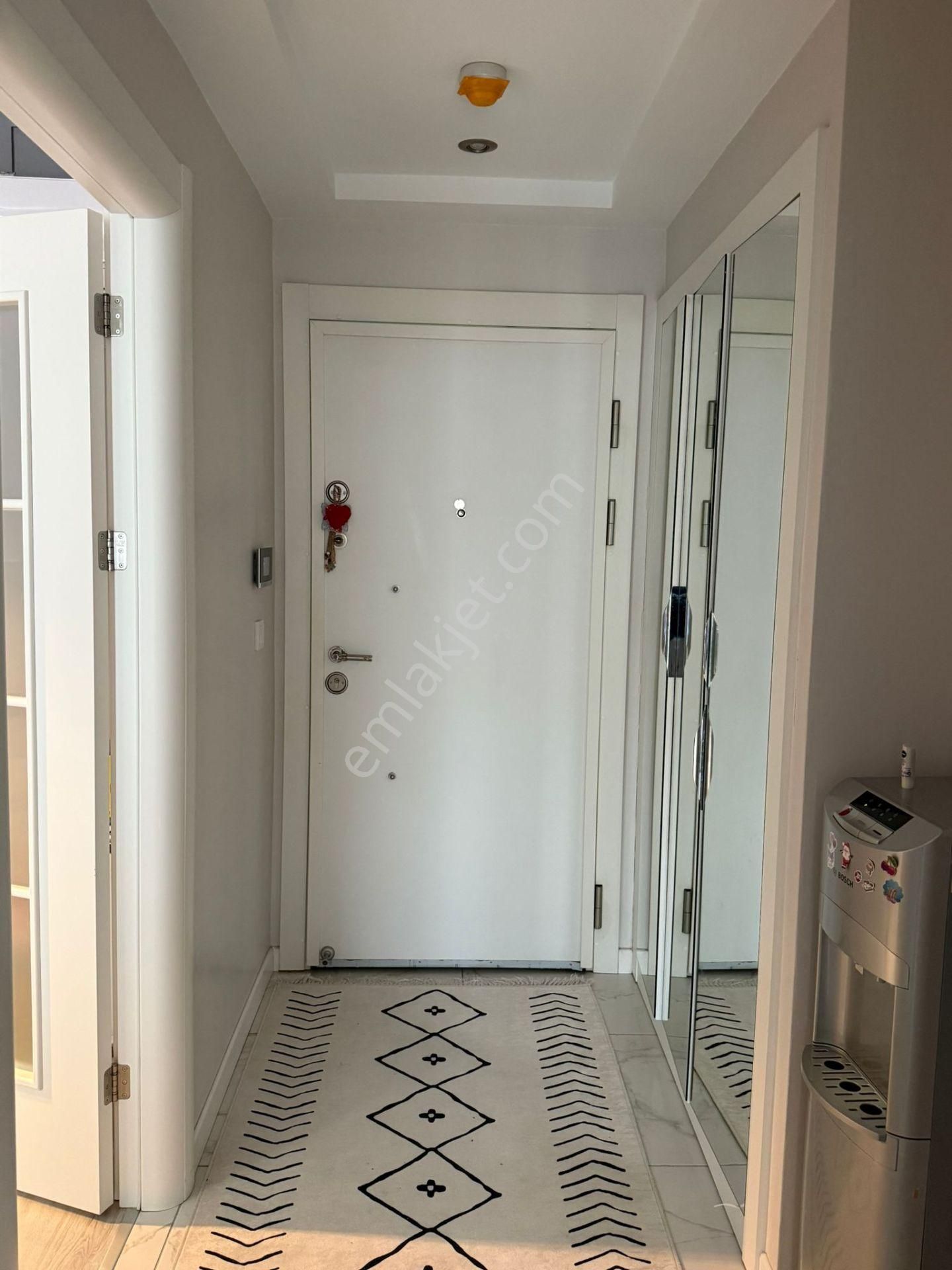 Sahibinden Sahil Yakını Deniz Manzaralı Satılık Daire - Görsel 13