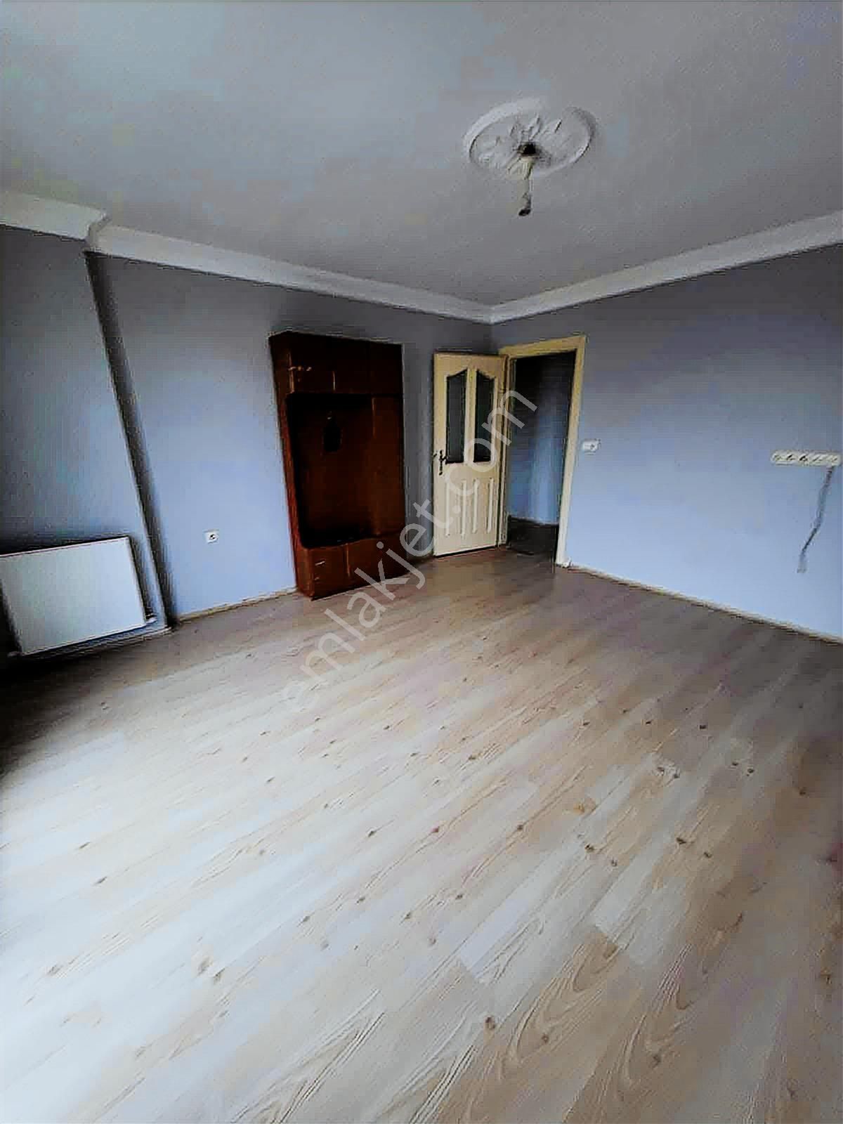 Koru Emlak'tan Kiralık 2+1 Daire Merkezi Konum - Görsel 8