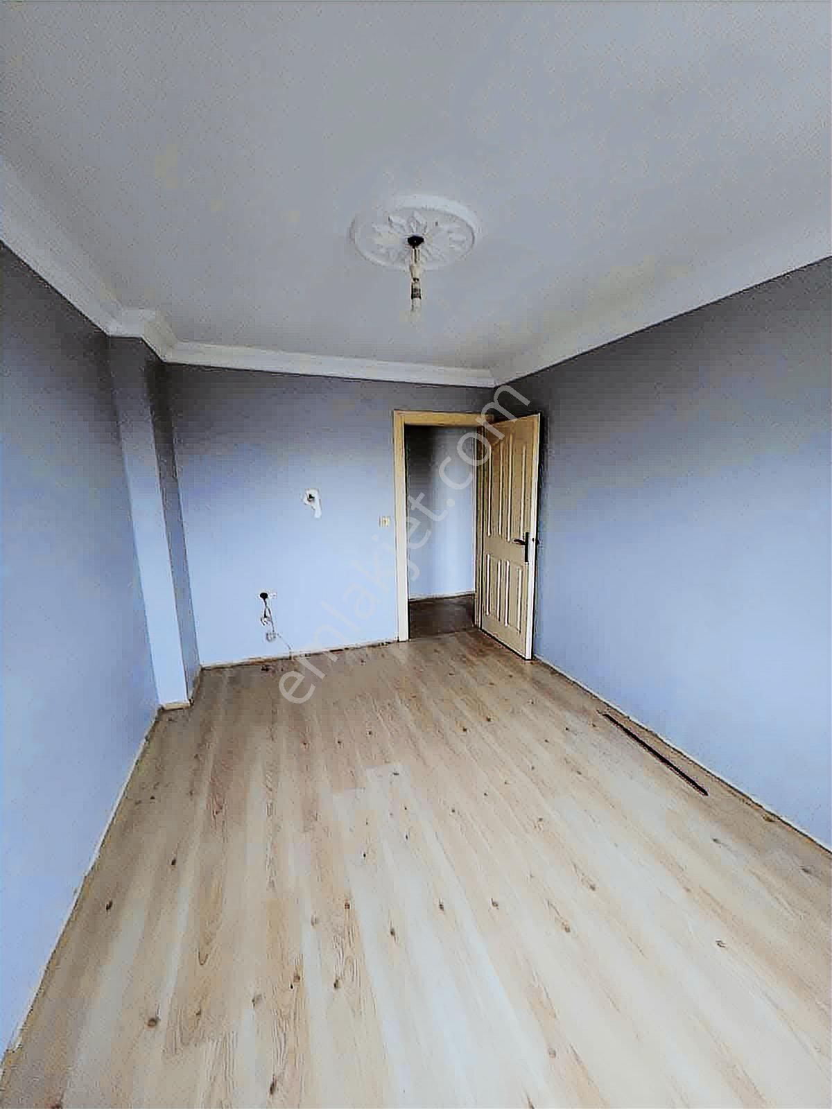 Koru Emlak'tan Kiralık 2+1 Daire Merkezi Konum - Görsel 12
