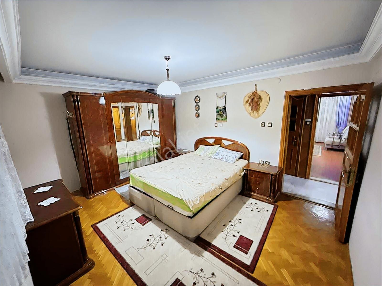 Cadde Üstü / 4+1 150 M² / Eşyalı Daire / Şahane Geniş Kullanışlı - Görsel 28