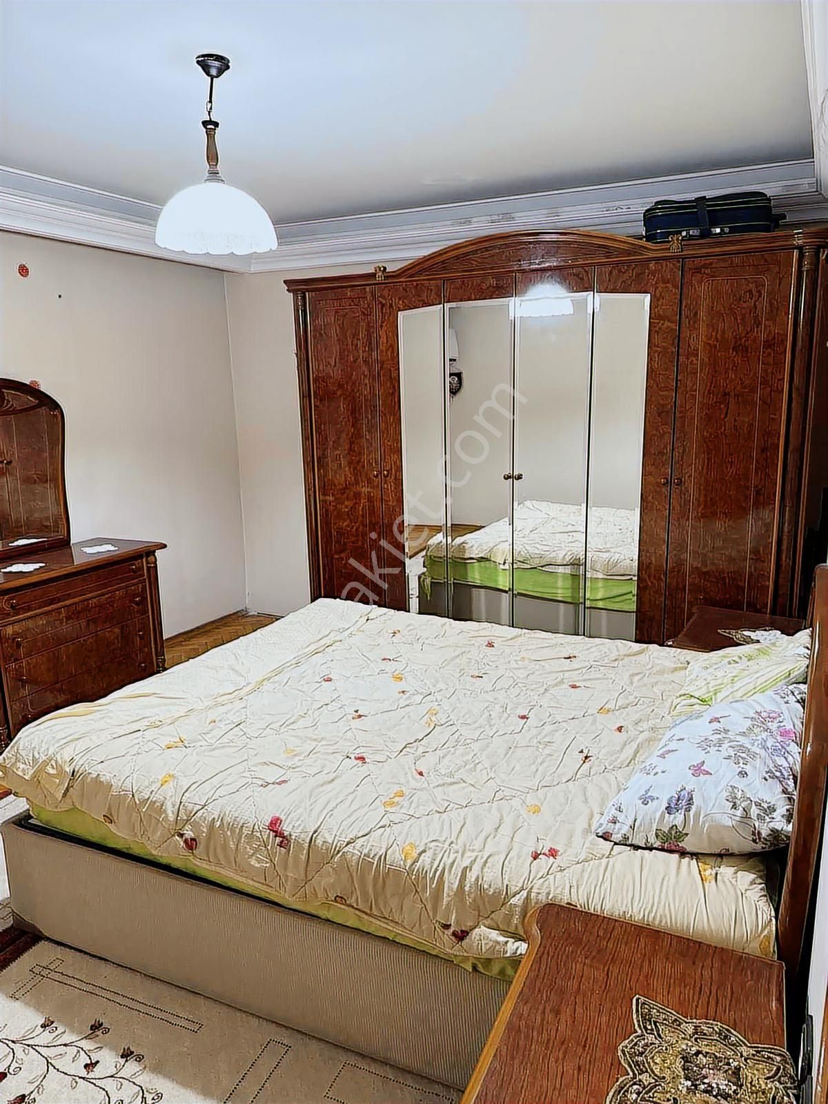 Cadde Üstü / 4+1 150 M² / Eşyalı Daire / Şahane Geniş Kullanışlı - Görsel 7