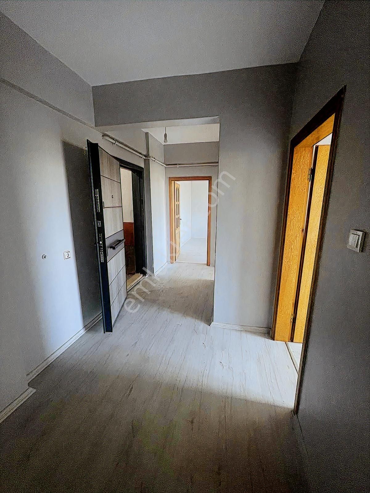 Koru Emlak'tan: 2+1 Arakat Fırsat Daire Kiralıktır. - Görsel 3