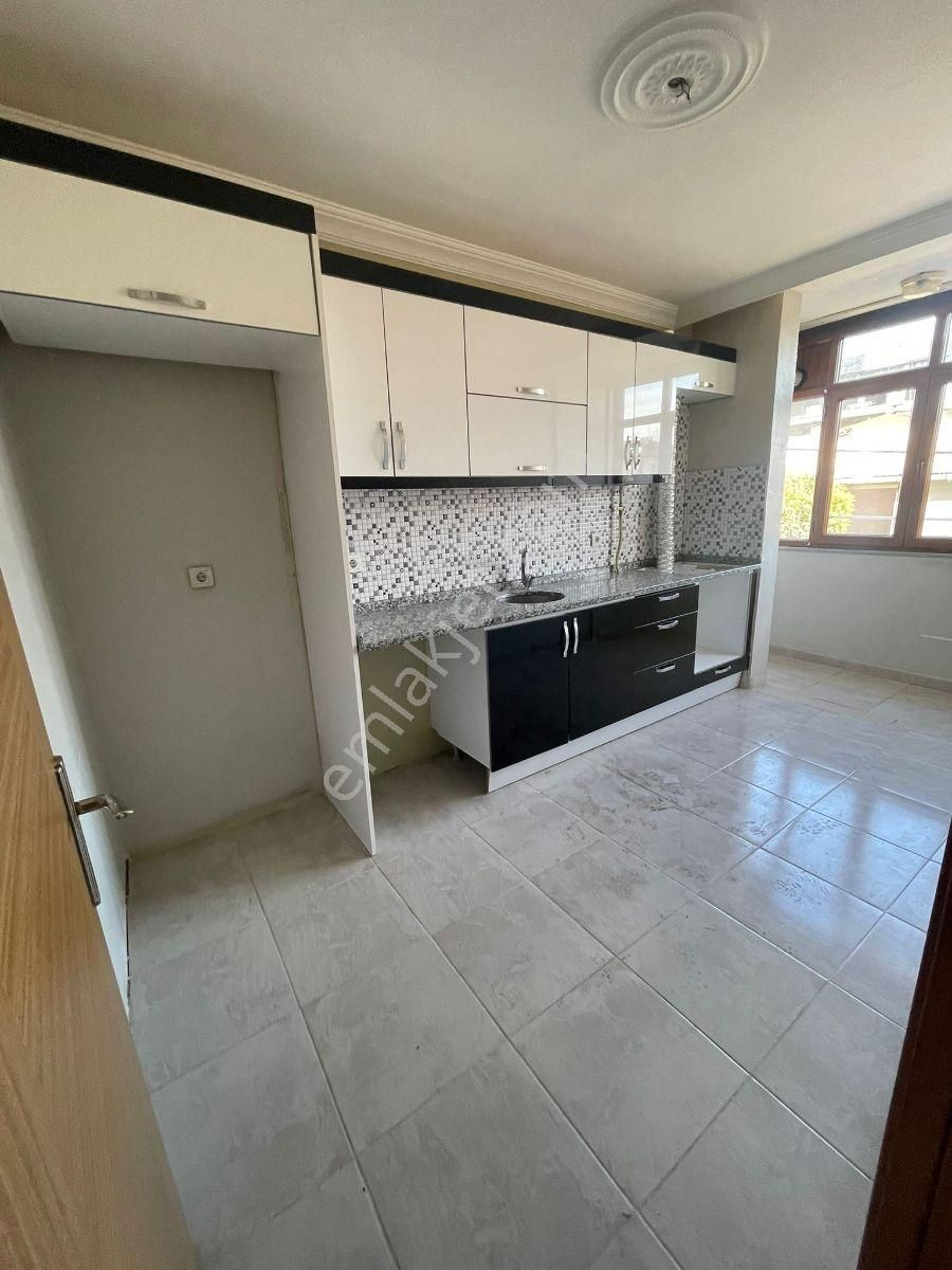 Koru Emlak'dan Acill Satılık 3+1 İskanlı Limitsiz Kredili Daire - Görsel 28