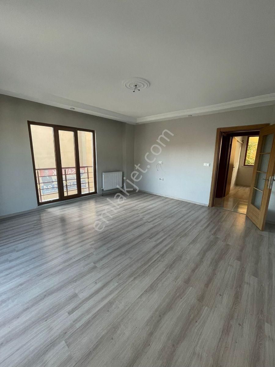 Koru Emlak'dan Acill Satılık 3+1 İskanlı Limitsiz Kredili Daire - Görsel 13