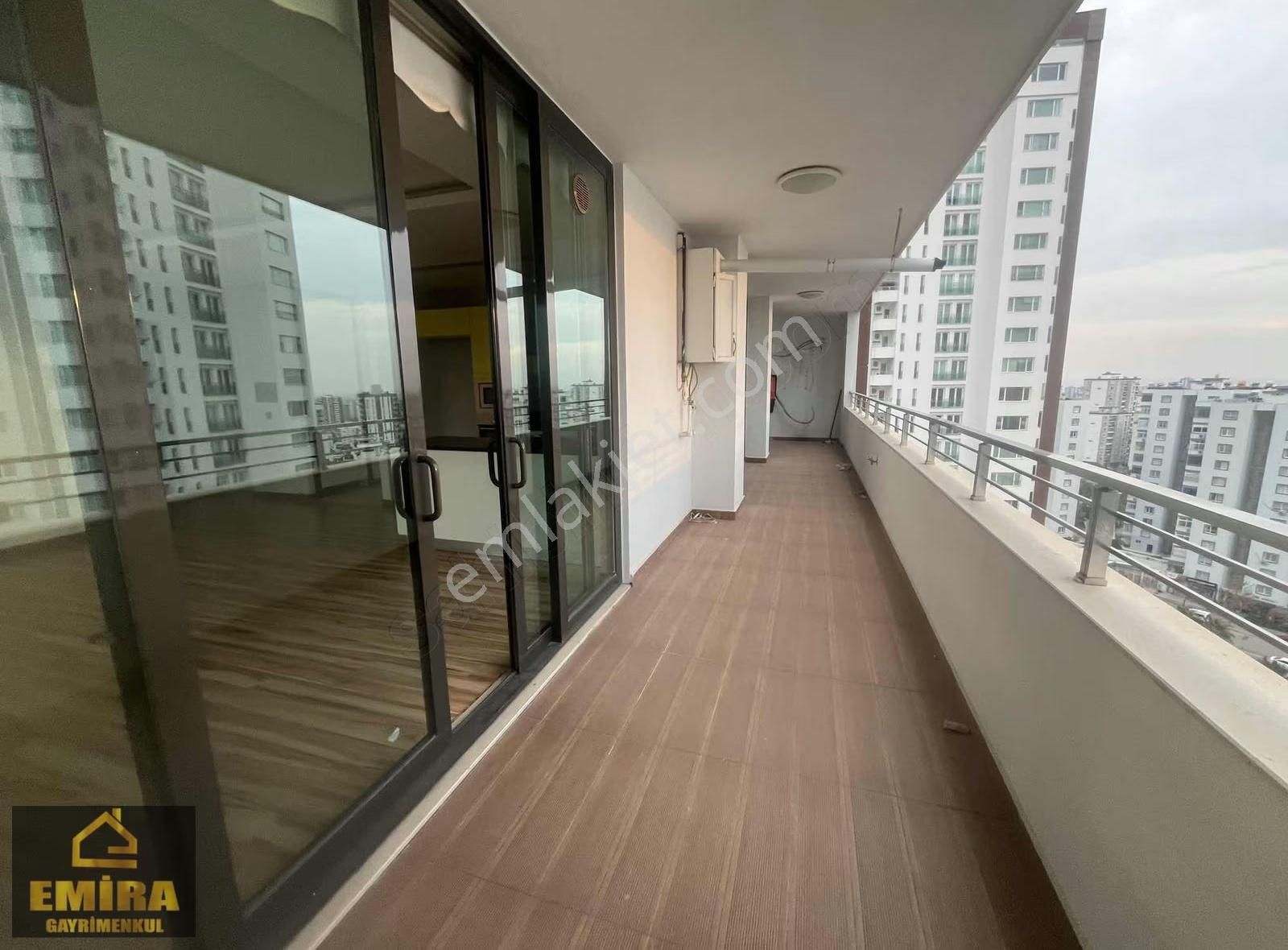 Emira'dan Lüx Havuzlu Site İçerisinde 3+1 Sosyal Donatılı - Görsel 17