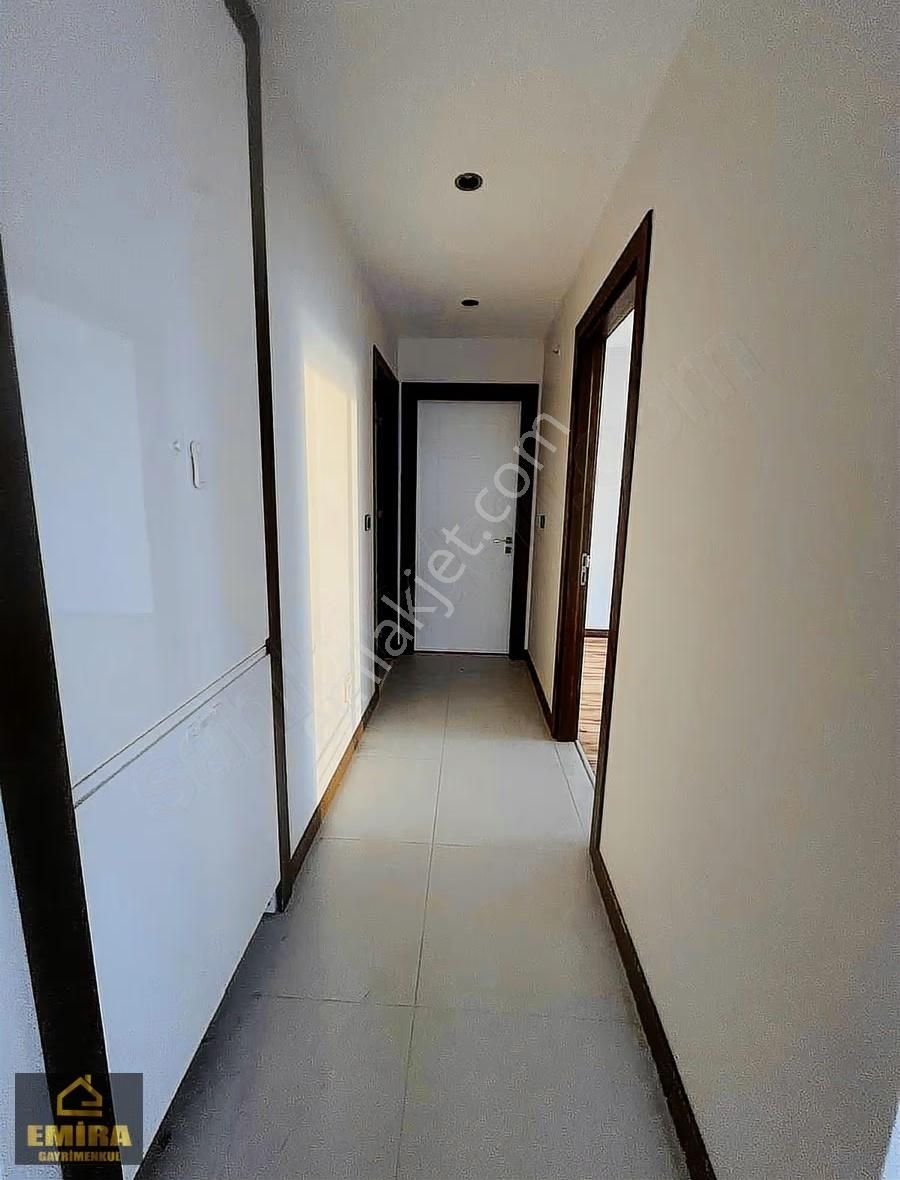 Emira'dan Lüx Havuzlu Site İçerisinde 3+1 Sosyal Donatılı - Görsel 12