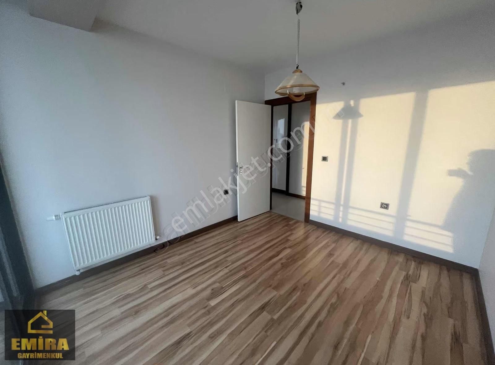 Emira'dan Lüx Havuzlu Site İçerisinde 3+1 Sosyal Donatılı - Görsel 15