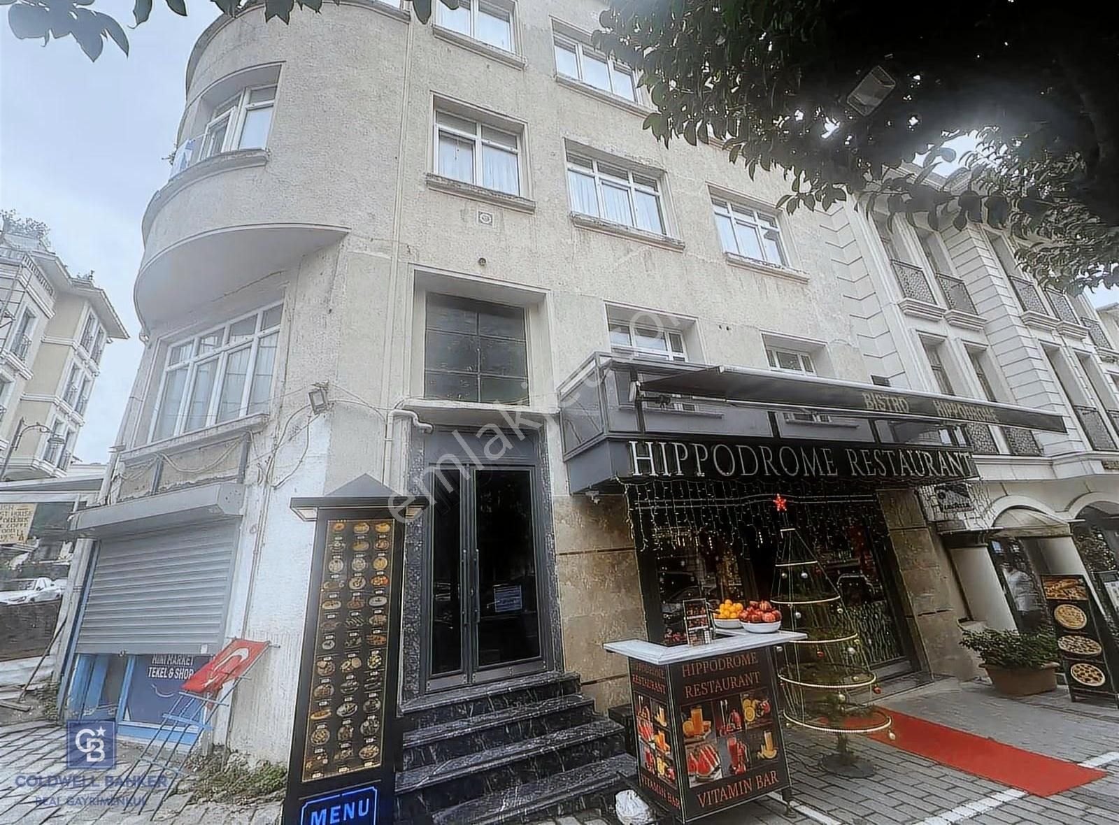 Sultanahmet Küçük Ayasofya Caddesinde 3+1 Satılık Daire