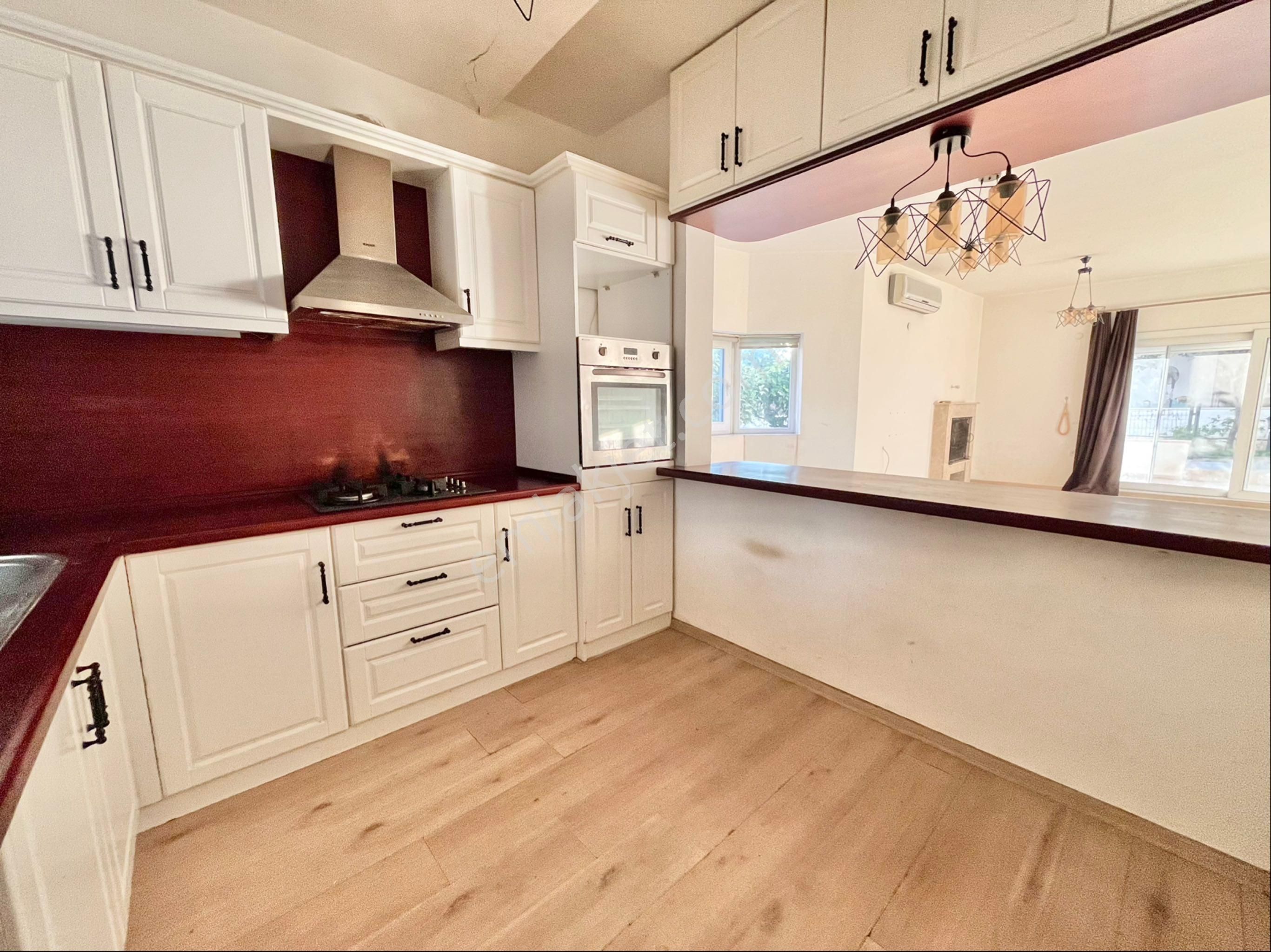 Bodrum Marina’da Denize 300mt Mesafede Tripleks Villa - Görsel 13